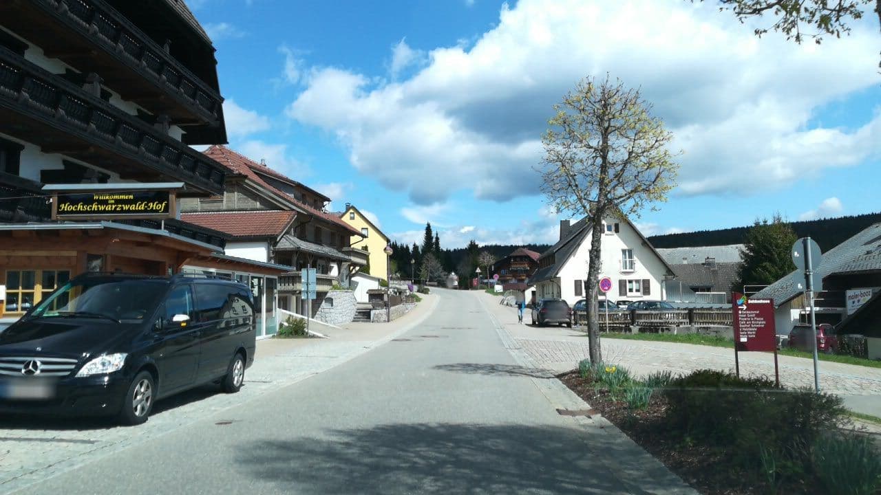 Street view near Hochschwarzwald-Hof, Schluchsee — © mr4703 (CC BY-SA · Mapillary)