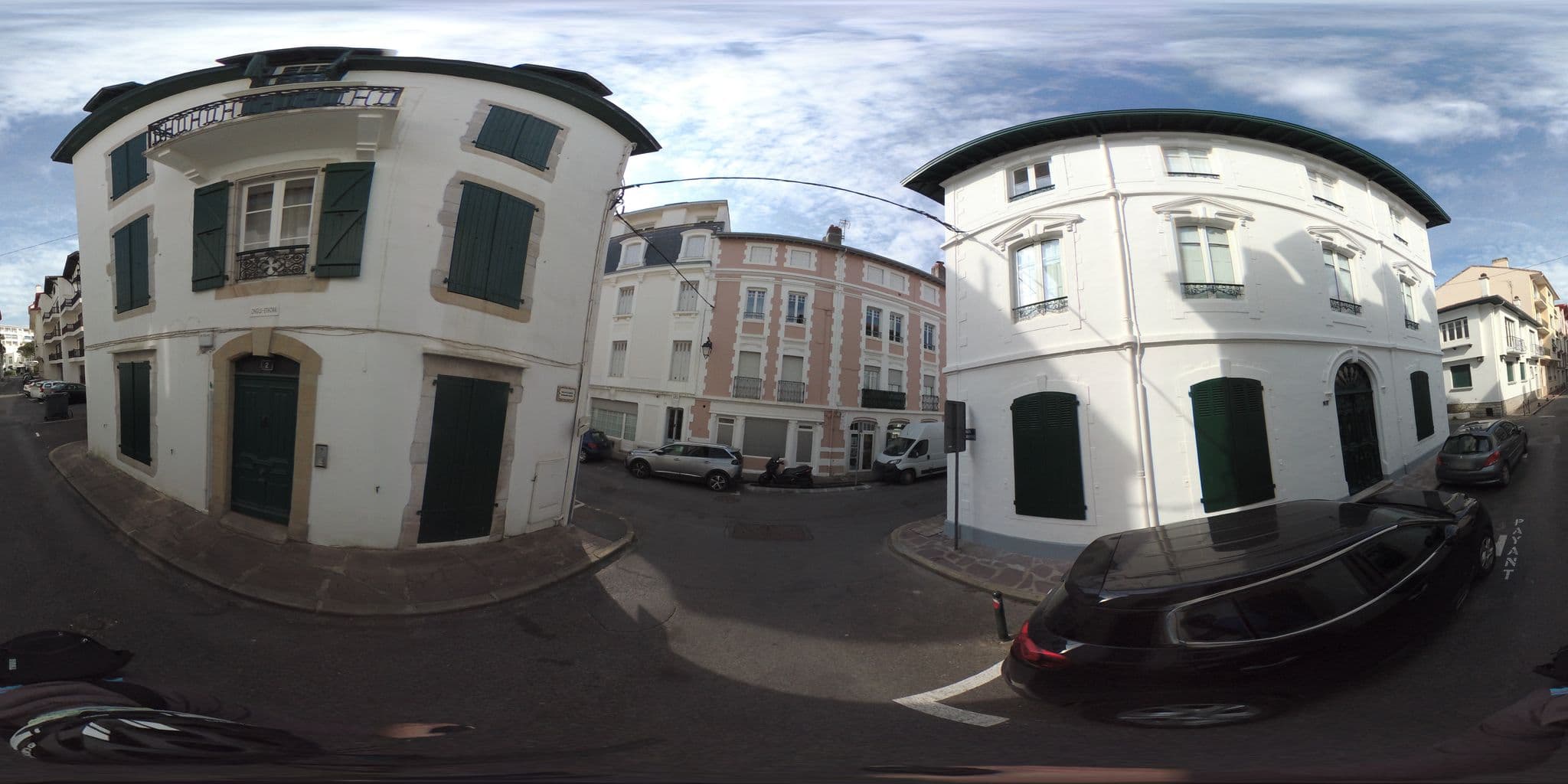 Street view near Résidence Villa Erdian, Saint-Jean-de-Luz — © geovelo (CC BY-SA · Mapillary)