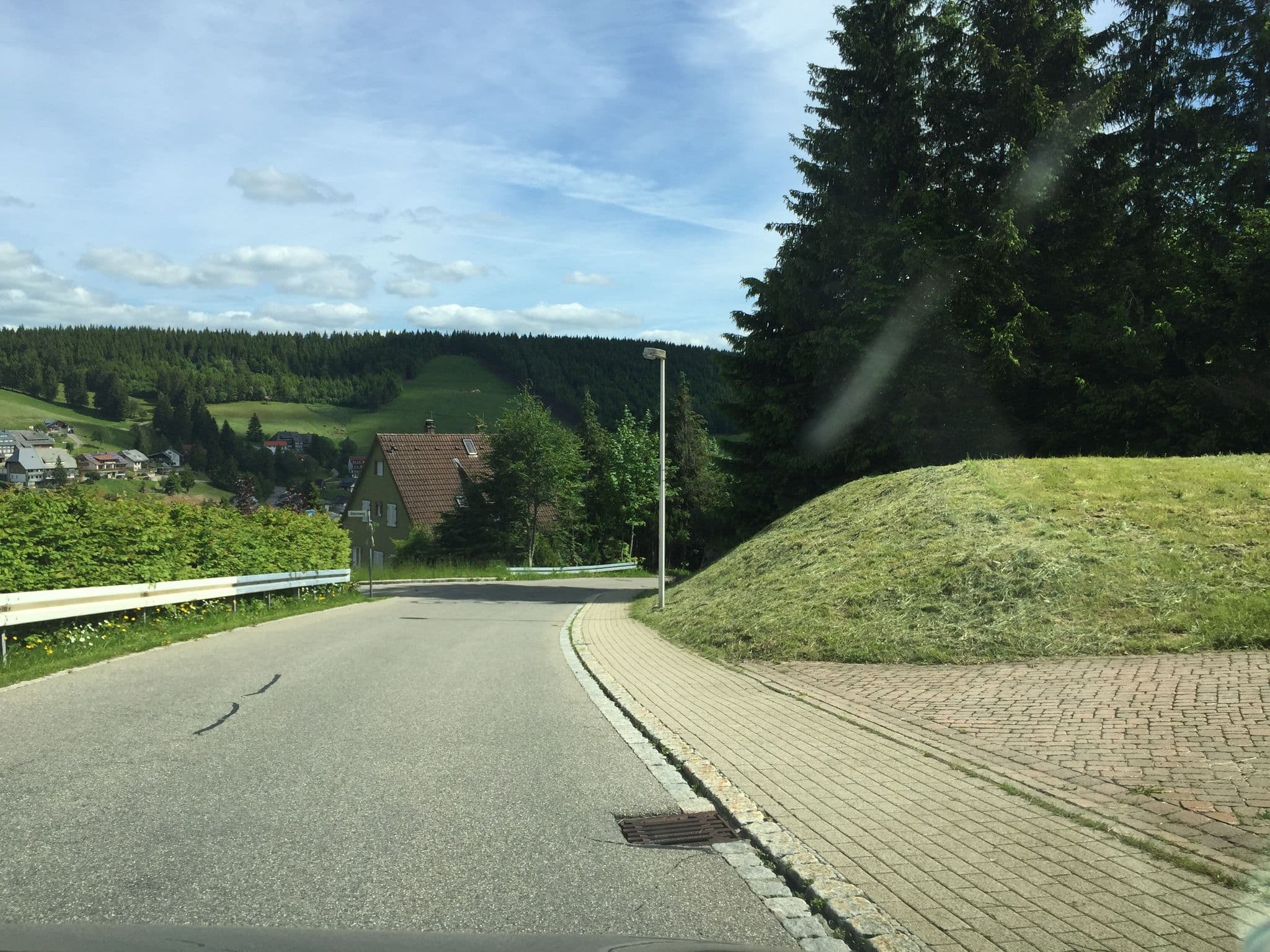 Street view near Ferienwohnung Bergahorn, Todtnau — © m_groebs (CC BY-SA · Mapillary)