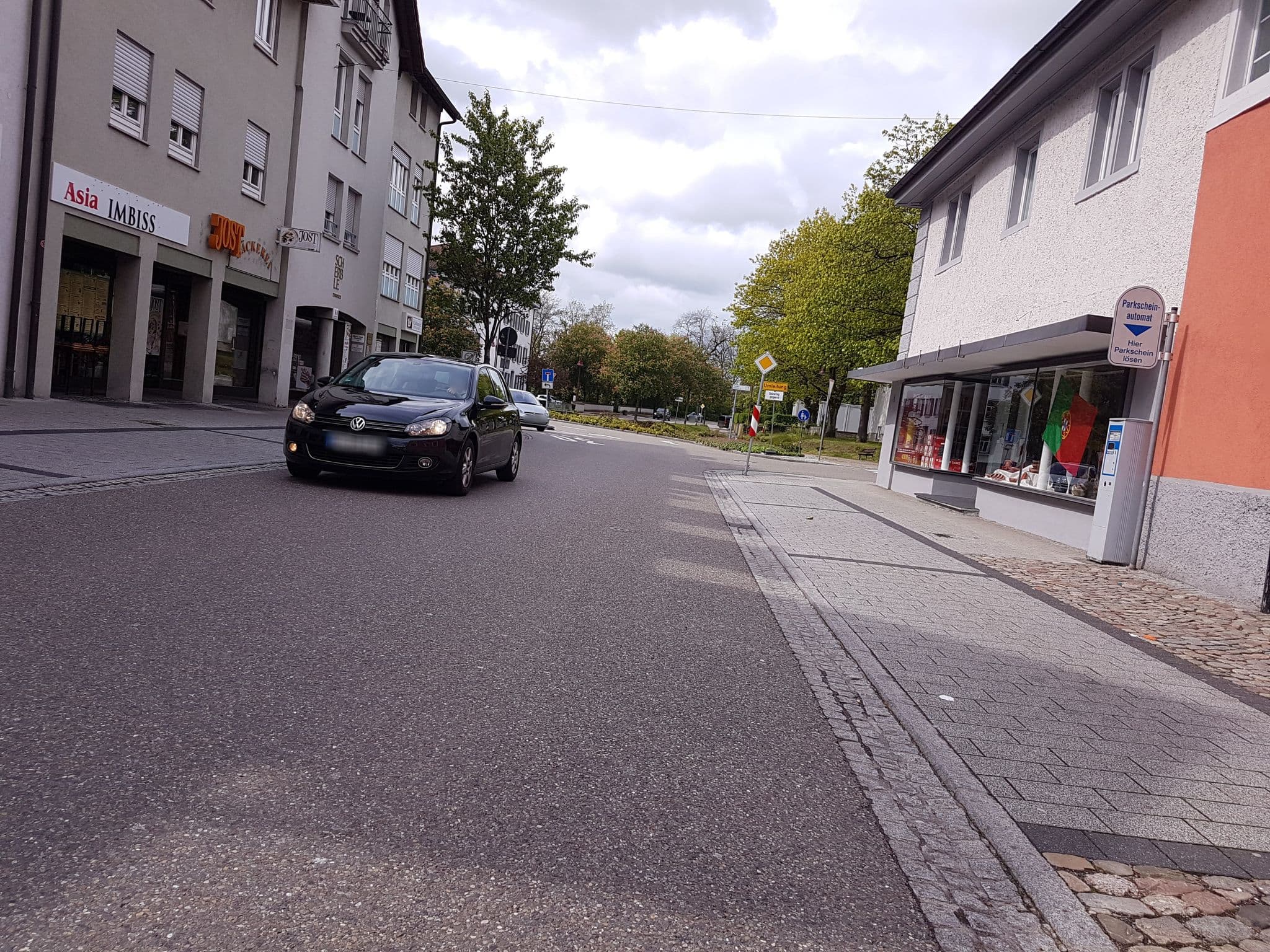 Street view near Hotel-Restaurant Brauerei Walter, Lauchringen — © changchun1 (CC BY-SA · Mapillary)
