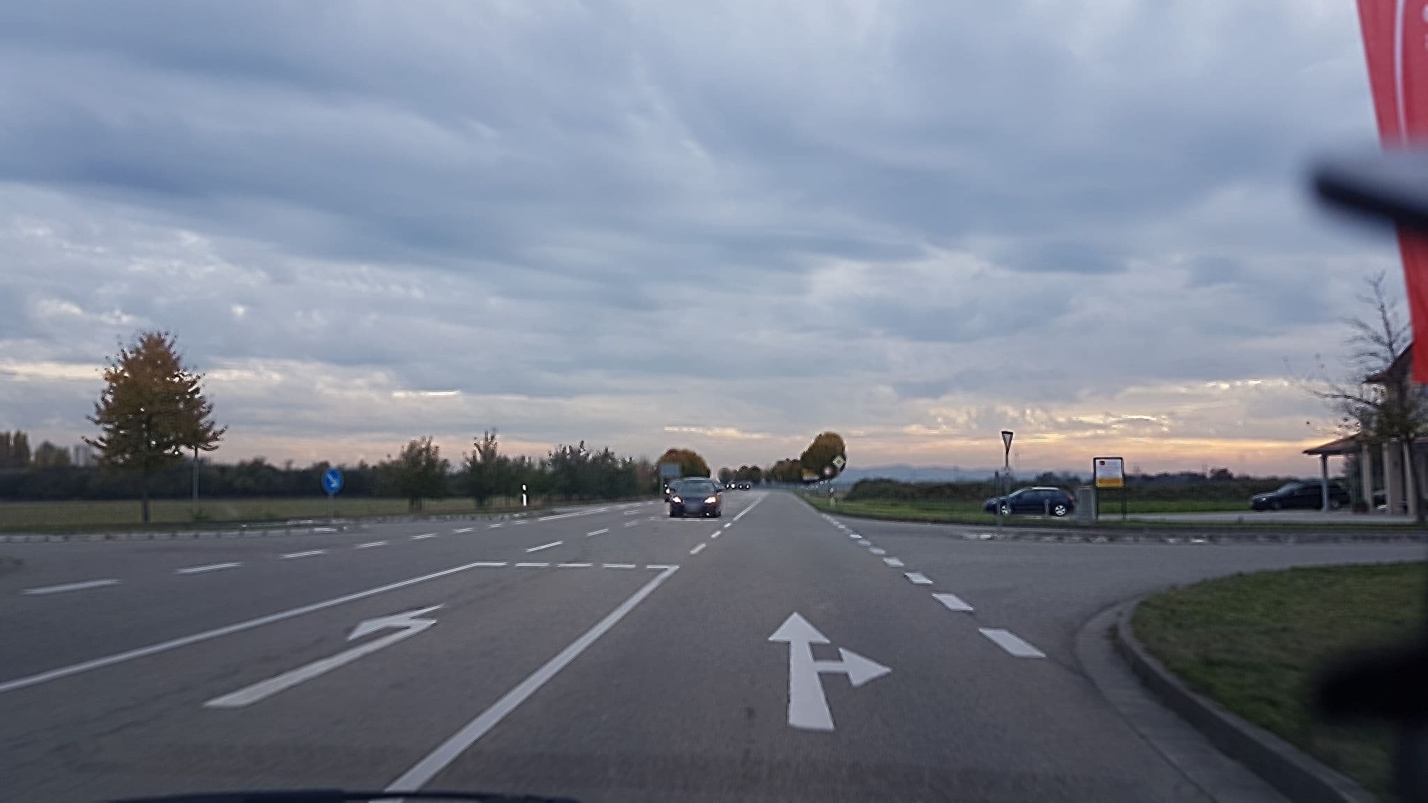 Street view near Ferienwohnungen Durgut, Ringsheim — © qungo (CC BY-SA · Mapillary)