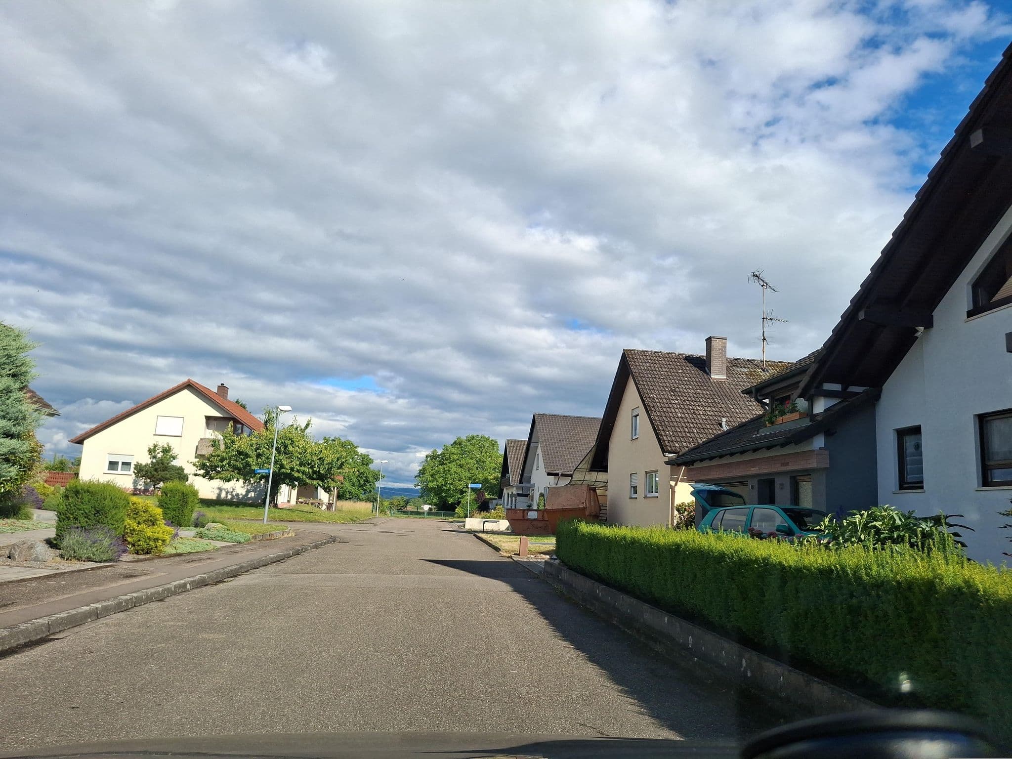 Street view near Ferienwohnung Sterntaler-Lutz, Weisweil — © fxesbg (CC BY-SA · Mapillary)
