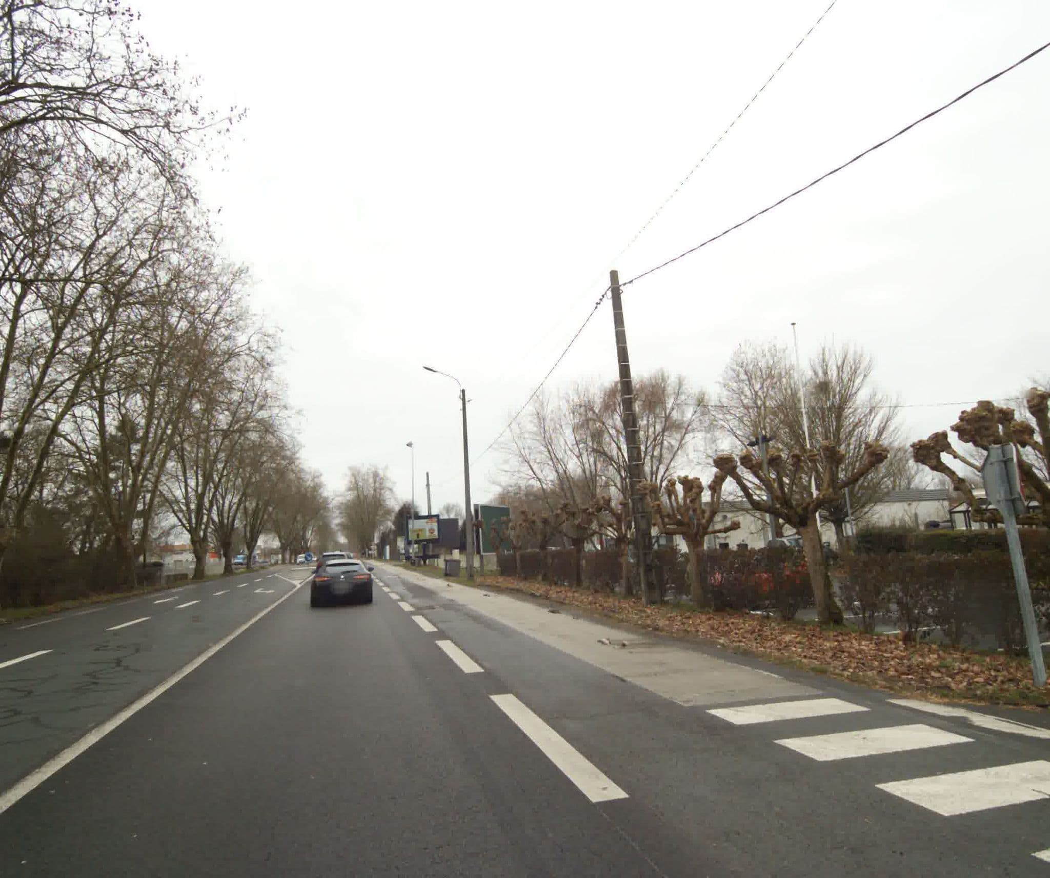 Street view near B&B Hotel, Niort — © sogefi (CC BY-SA · Mapillary)
