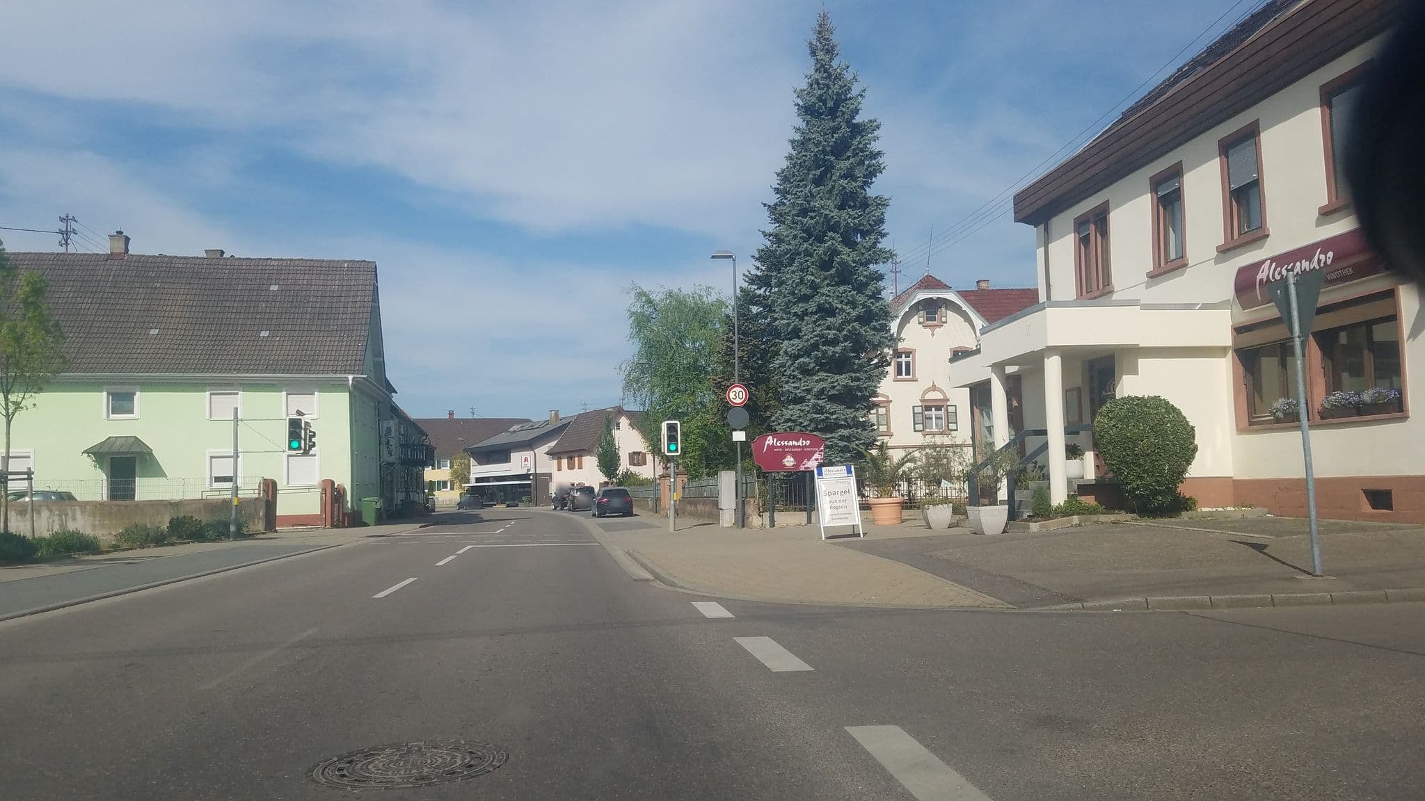 Street view near Germania, Altenheim — © karthoo (CC BY-SA · Mapillary)