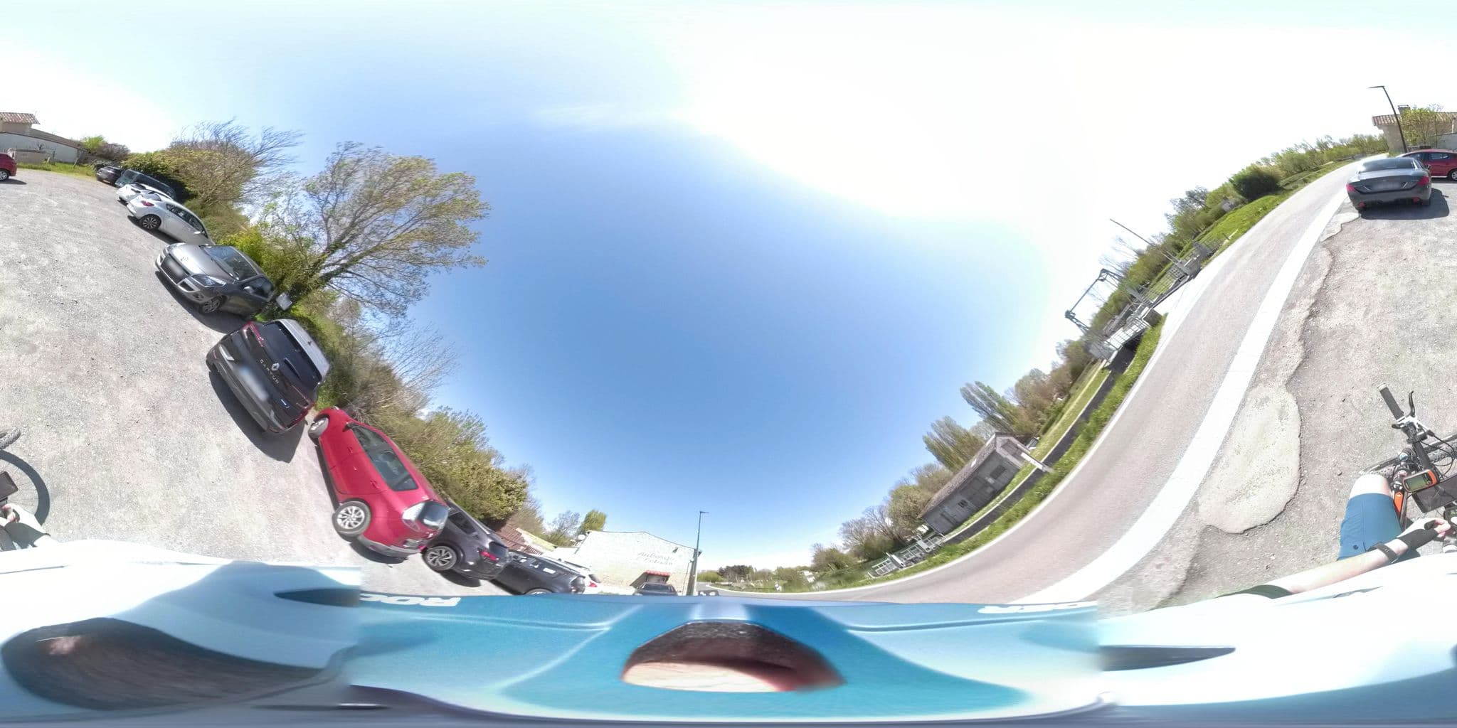 Street view near Auberge de l'Écluse, Coulon — © PierreV79 (CC BY-SA · Mapillary)