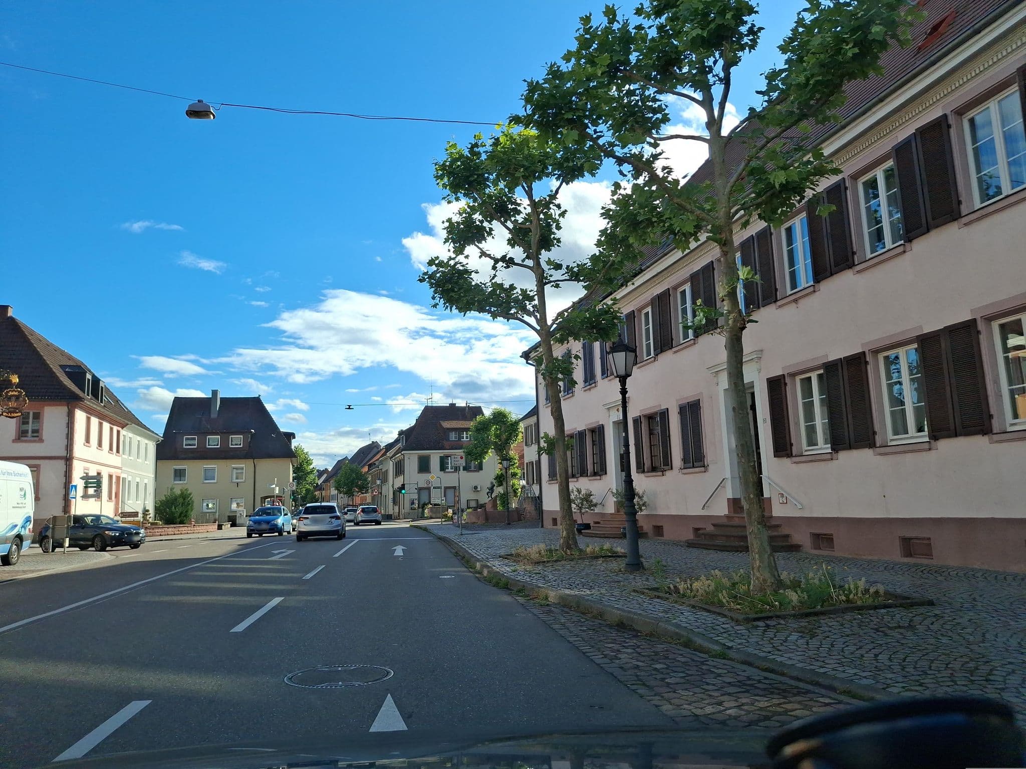 Street view near Hotel-Restaurant Schieble, Kenzingen — © fxesbg (CC BY-SA · Mapillary)