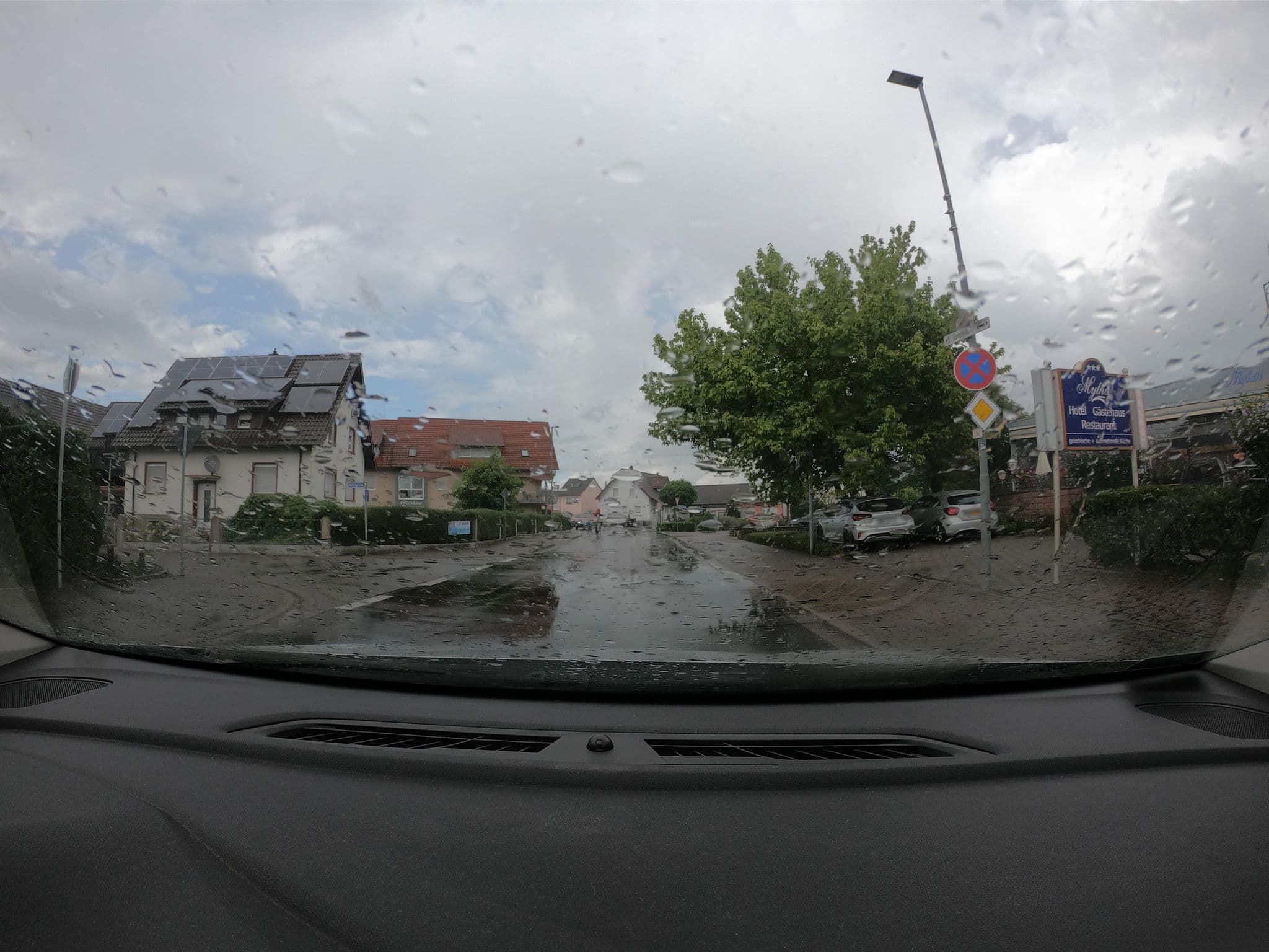 Street view near Hotel Mythos, Rust — © vst (CC BY-SA · Mapillary)