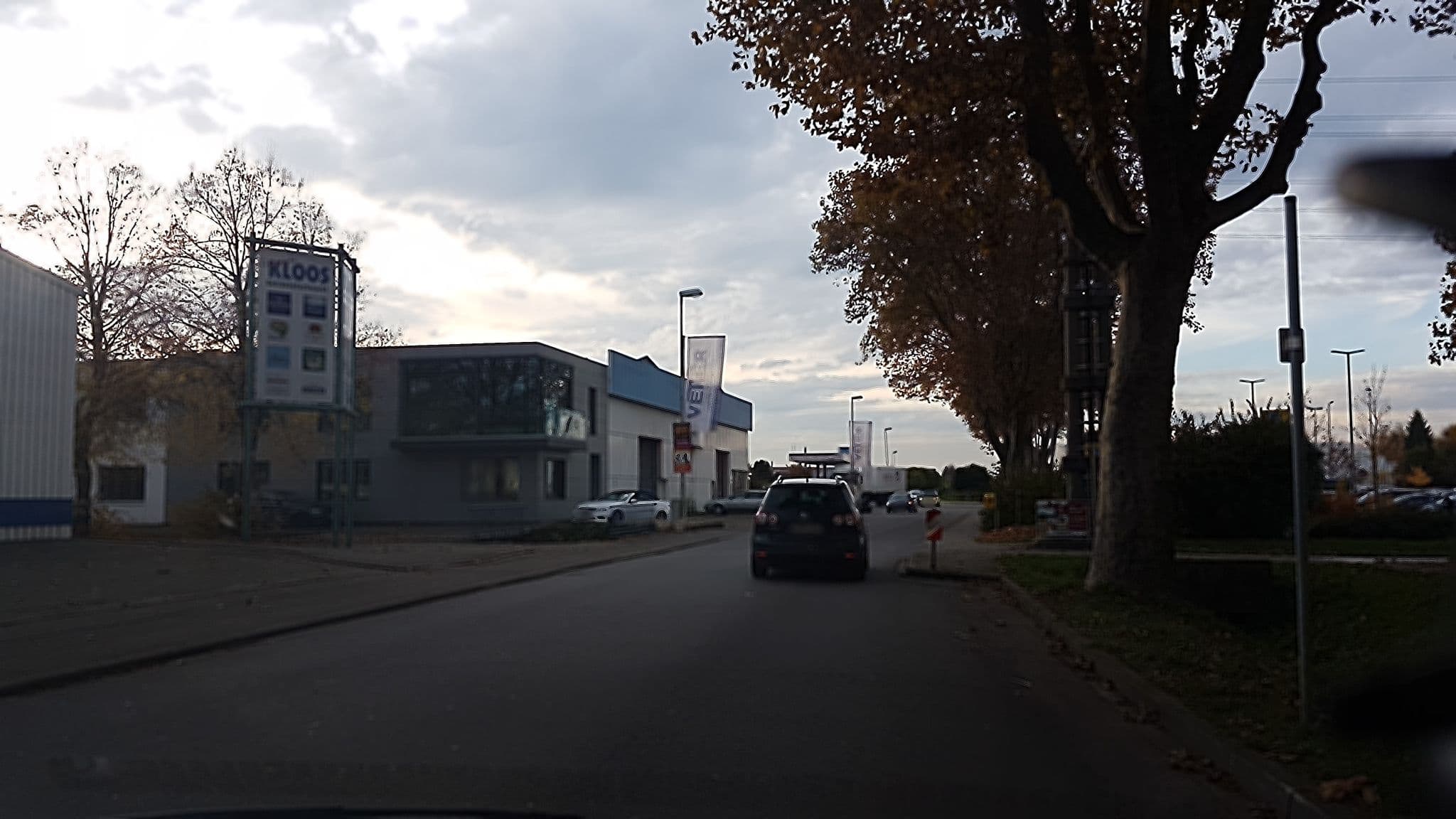 Street view near Hotel Kaiserstuhl, Endingen — © qungo (CC BY-SA · Mapillary)