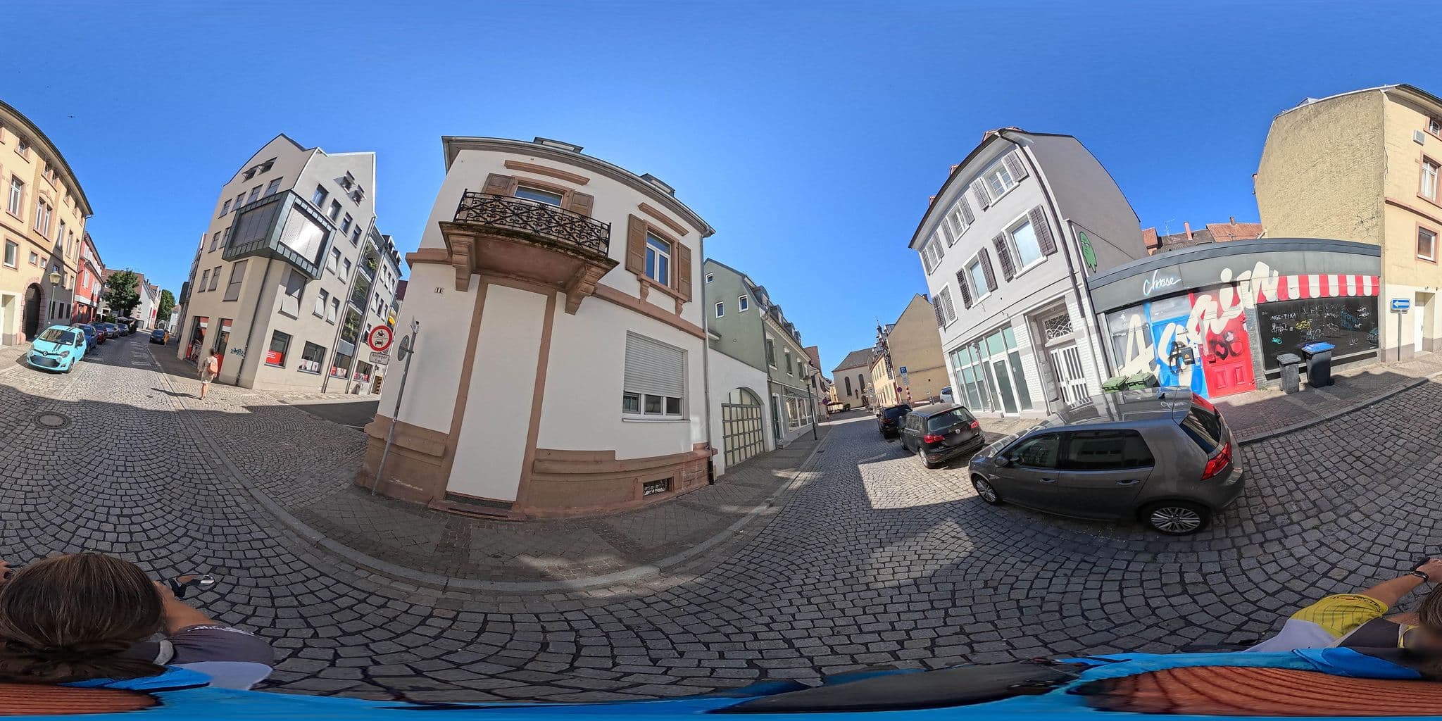 Street view near Hotel Drei-Könige, Offenburg — © karthoo (CC BY-SA · Mapillary)