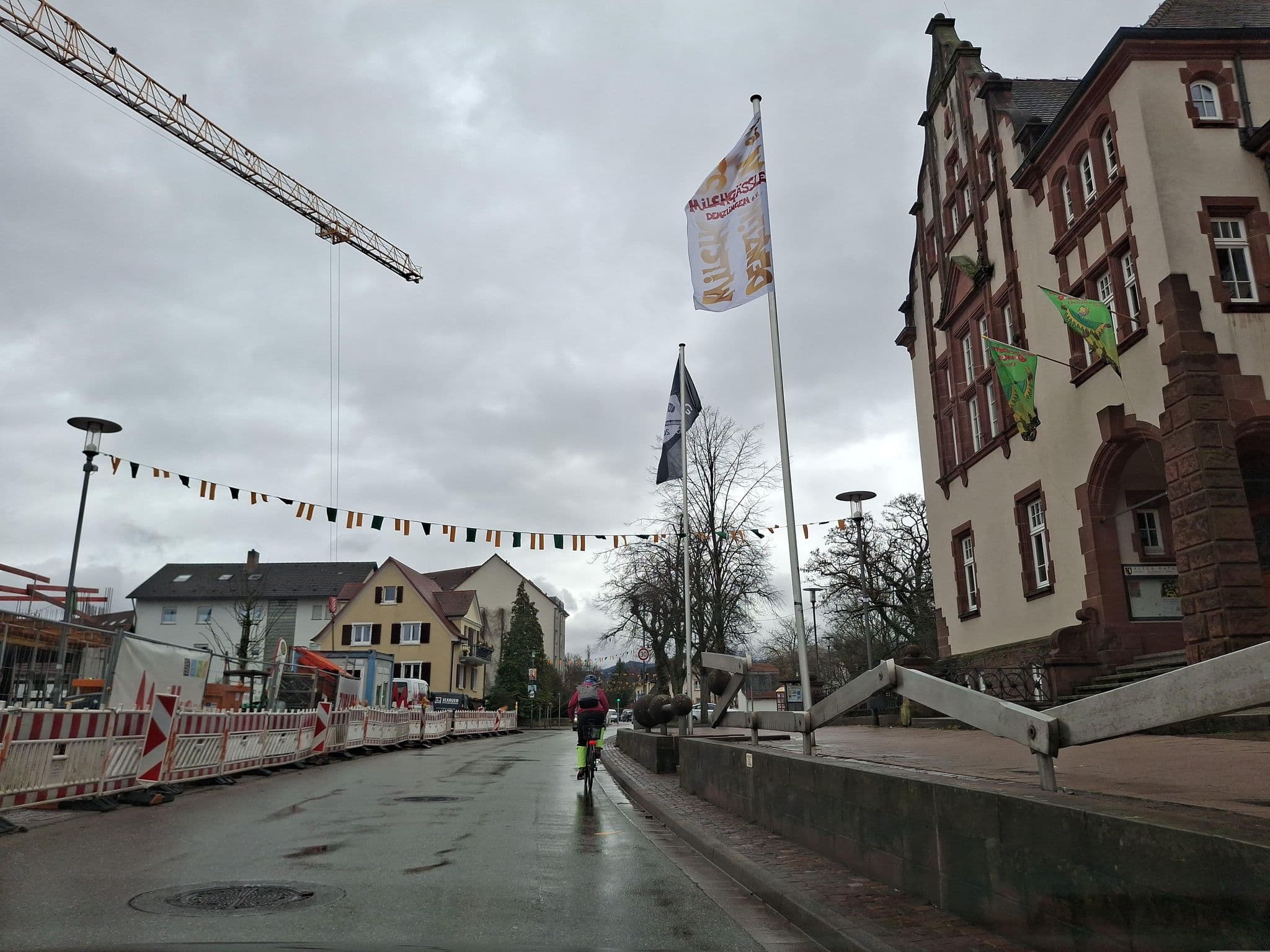 Street view near Gemeindeverwaltungen - Denzlingen Renten, Denzlingen — © fxesbg (CC BY-SA · Mapillary)