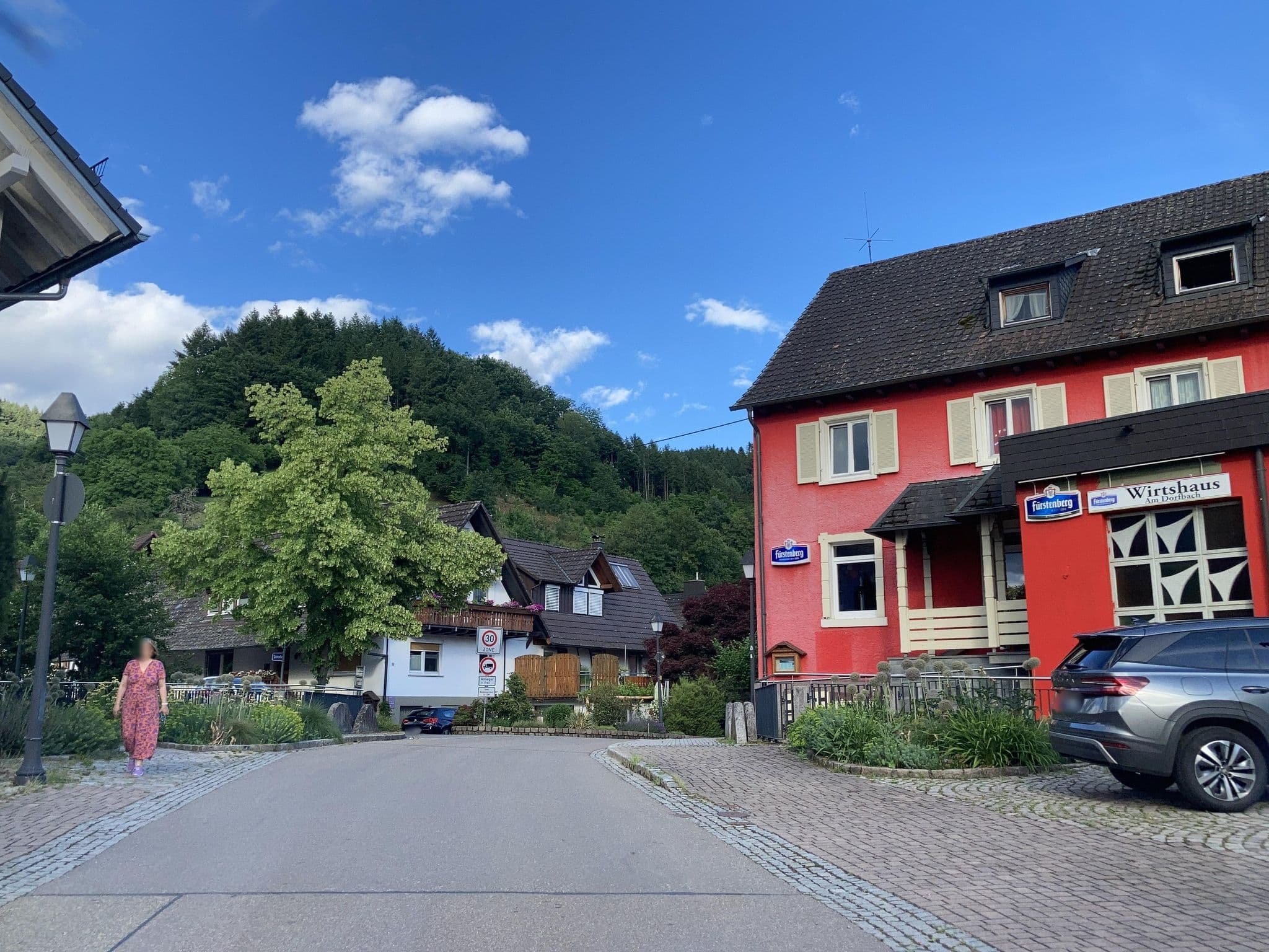 Street view near Gasthof Kreuz, Haslach im Kinzigtal — © tasmaniadevil (CC BY-SA · Mapillary)