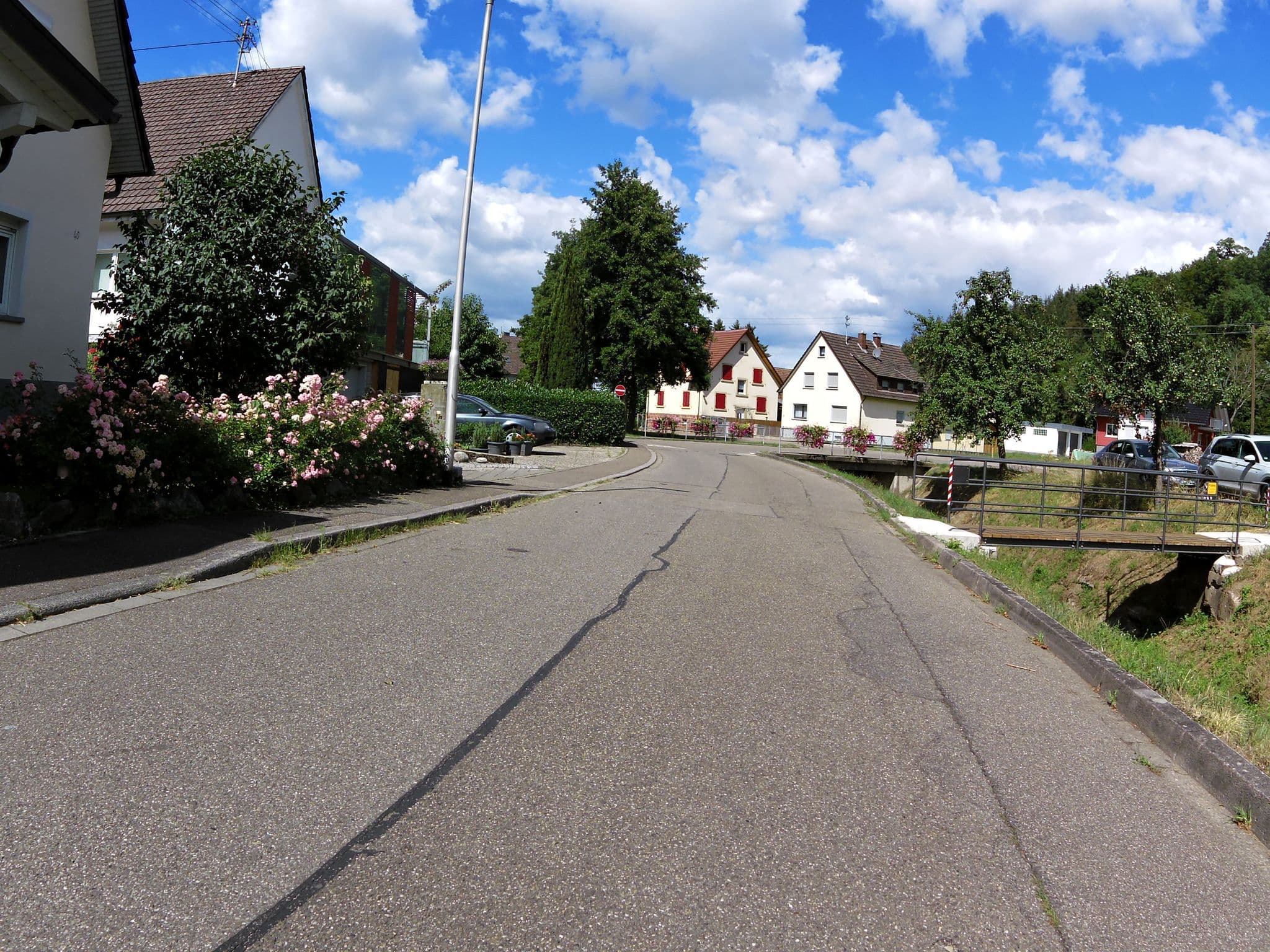 Street view near Ferienwohnungen am Naturbad, Hohberg — © zoegglmeyr1 (CC BY-SA · Mapillary)