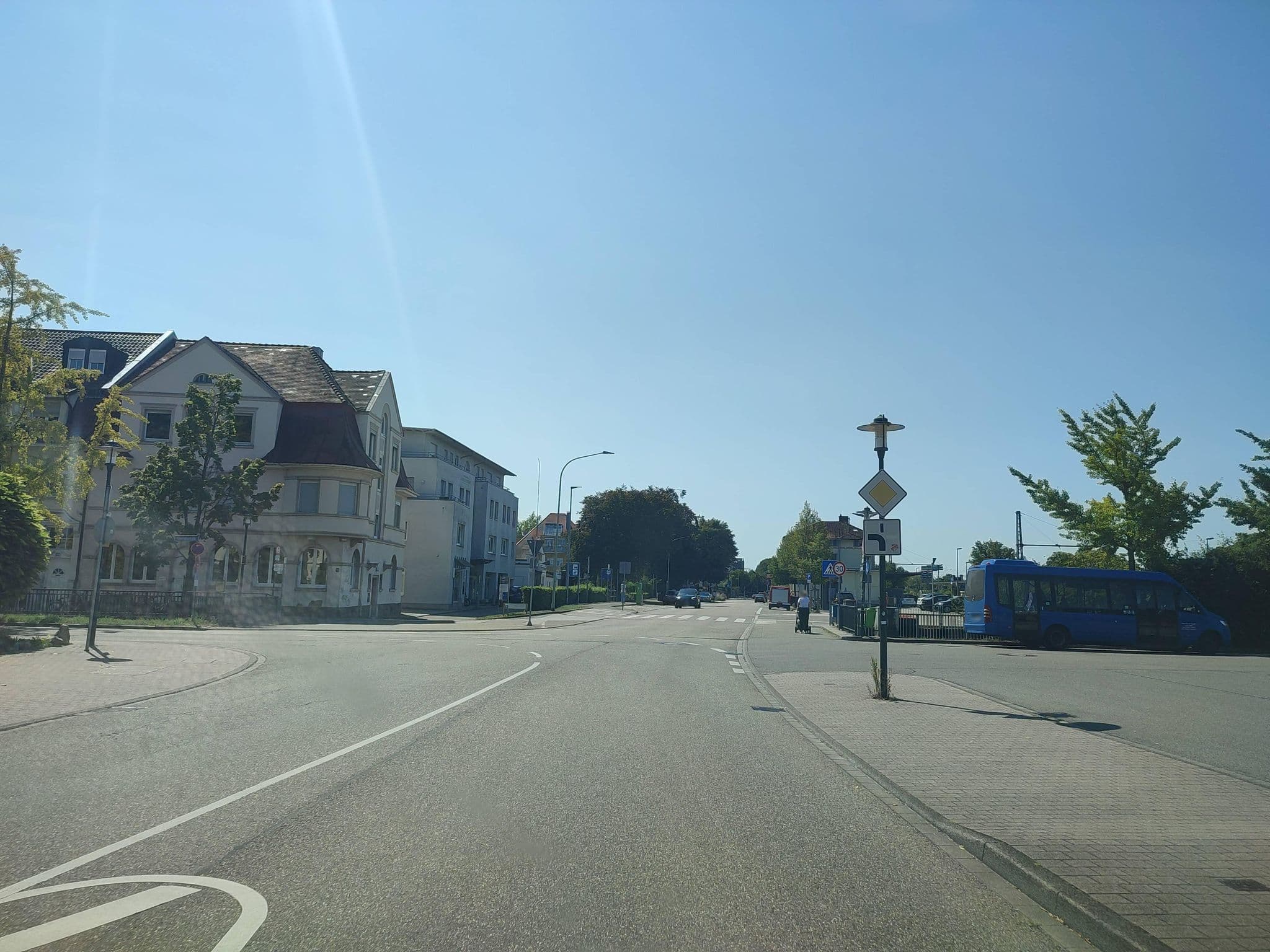 Street view near Hotel Alte Post, Bühl — © karthoo (CC BY-SA · Mapillary)
