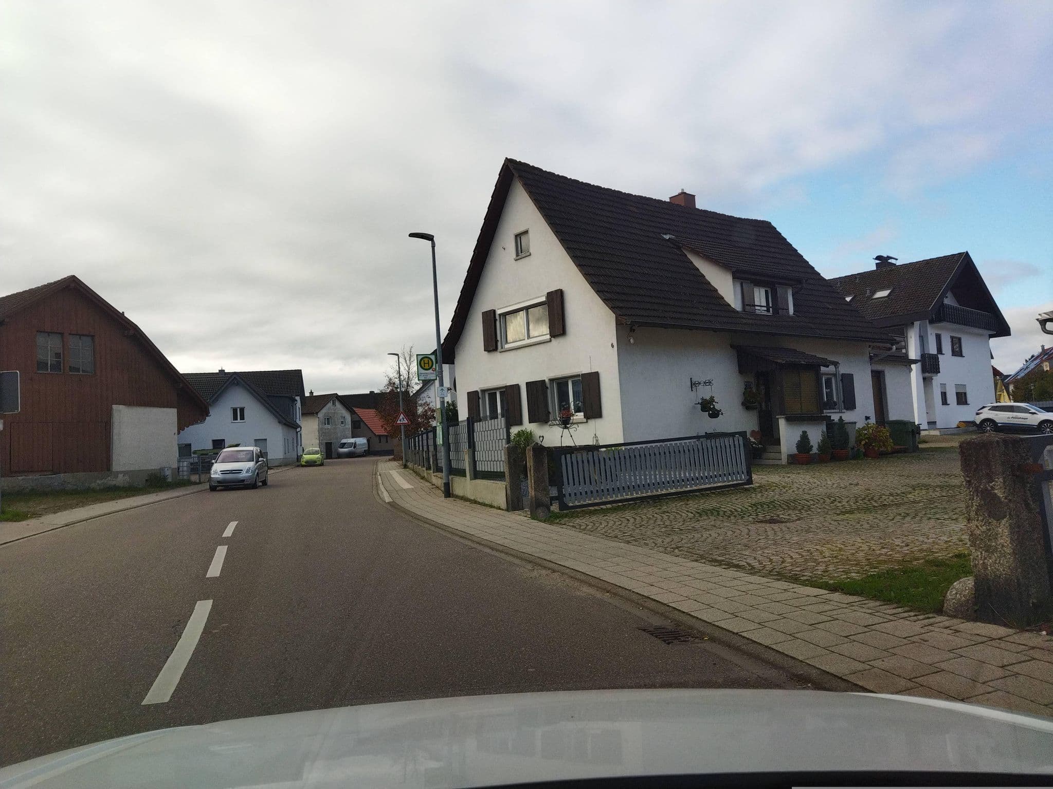 Street view near Löwen Hotel, Achern — © changchun1 (CC BY-SA · Mapillary)