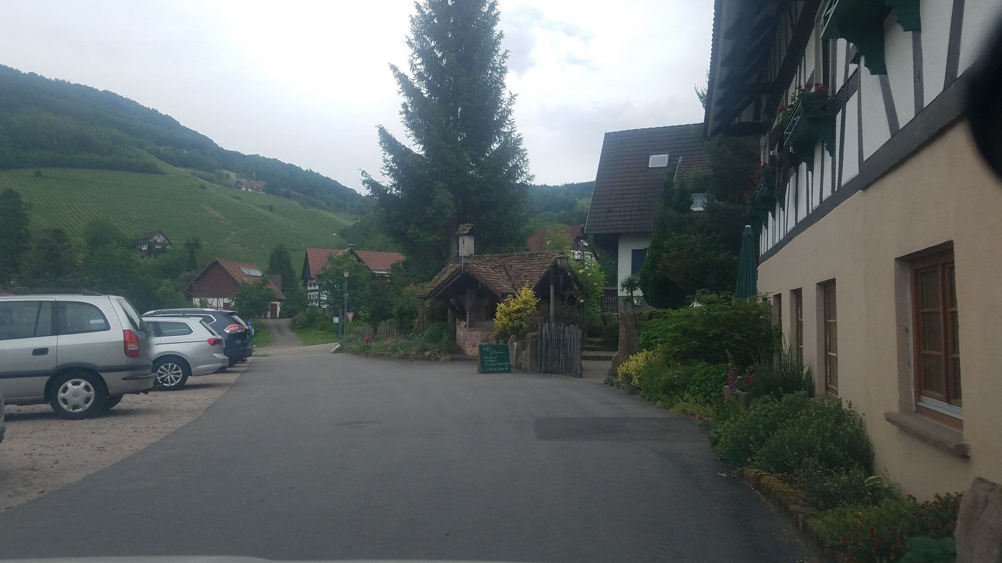 Street view near Gasthaus Zum Holzwurm, Sasbachwalden — © karthoo (CC BY-SA · Mapillary)