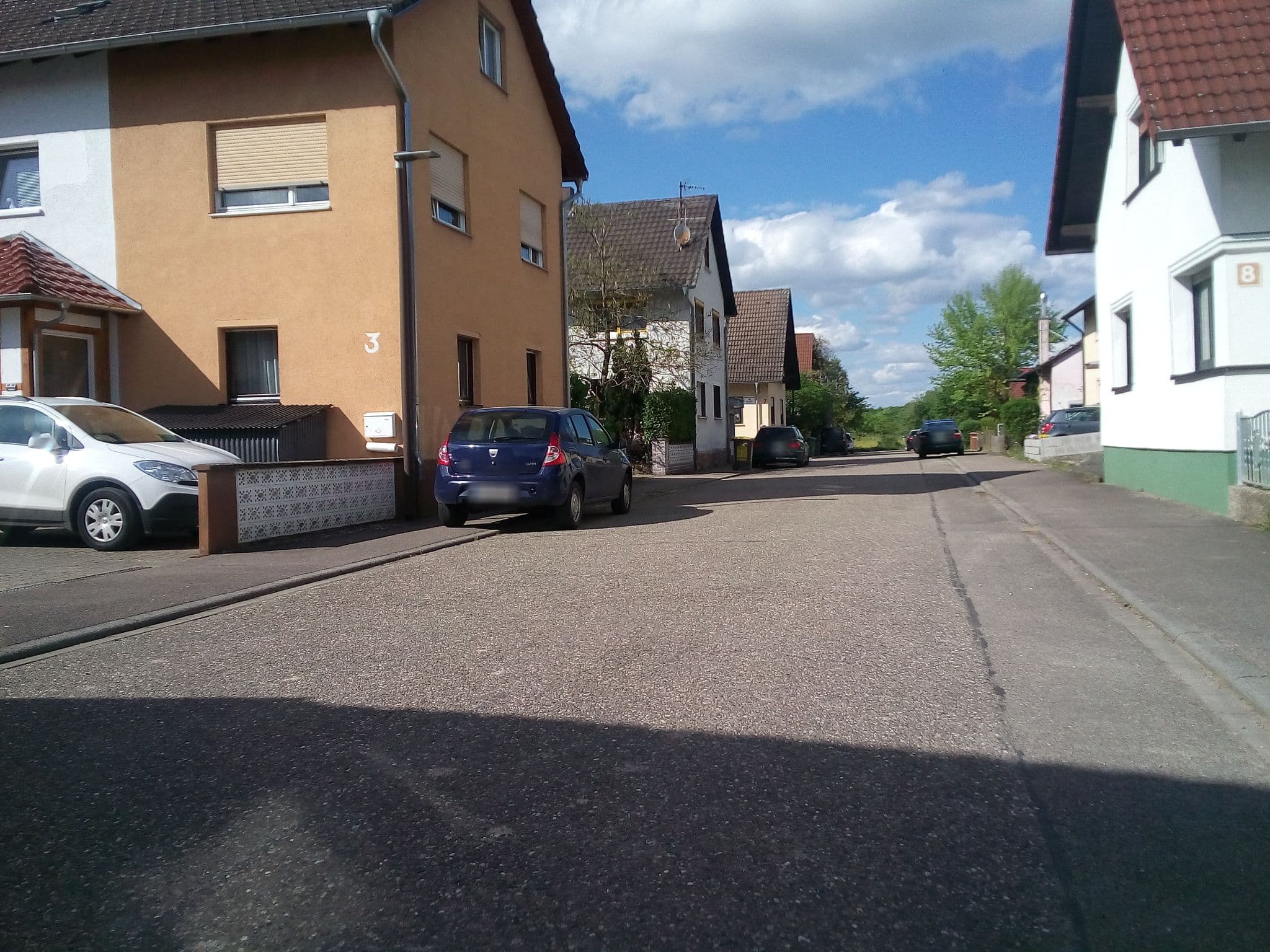 Street view near Eichwaldbrennerei Kautz, Zell — © karthoo (CC BY-SA · Mapillary)