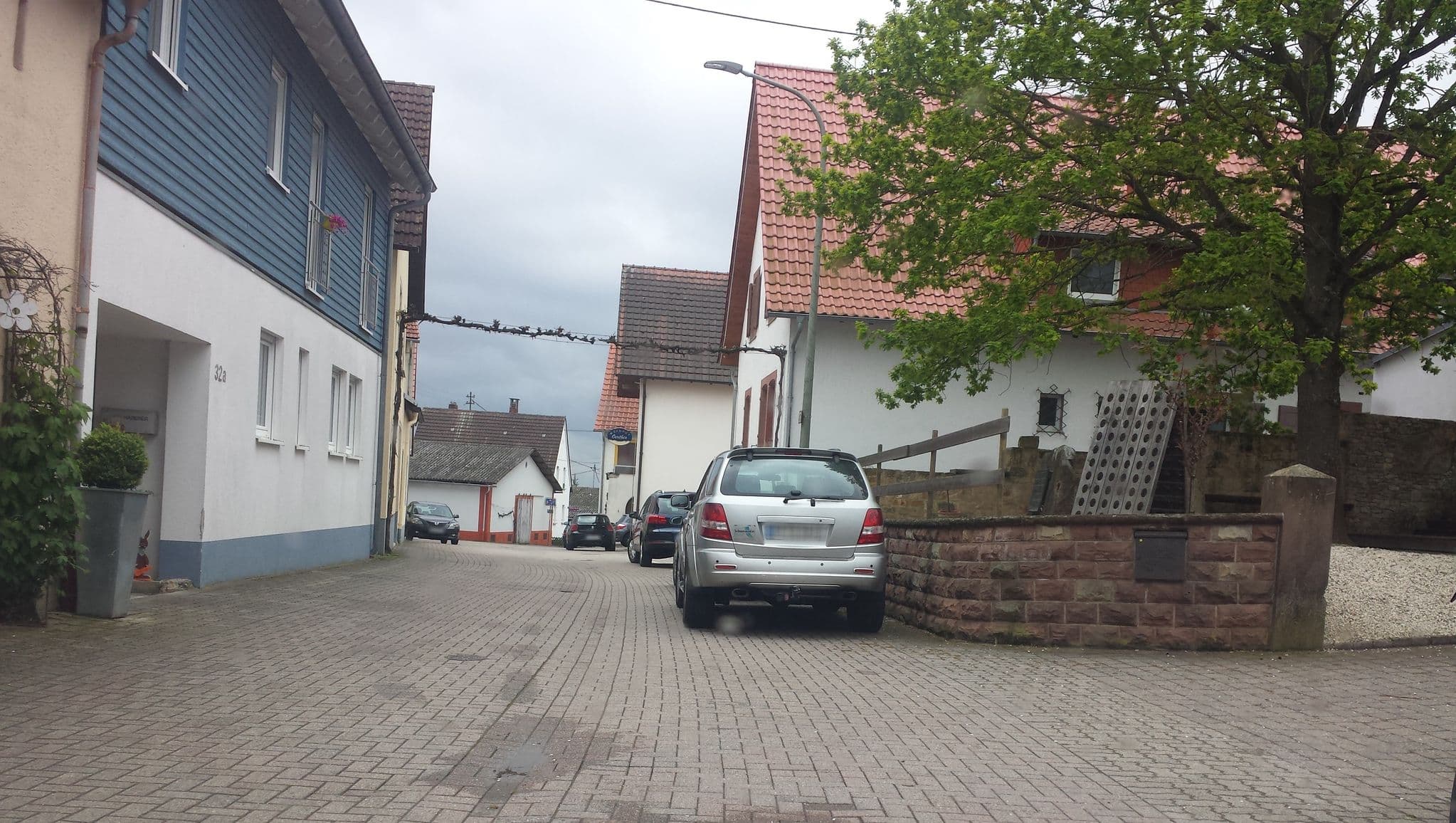 Street view near Gästehaus Frieda, Schweigen-Rechtenbach — © wegavision (CC BY-SA · Mapillary)