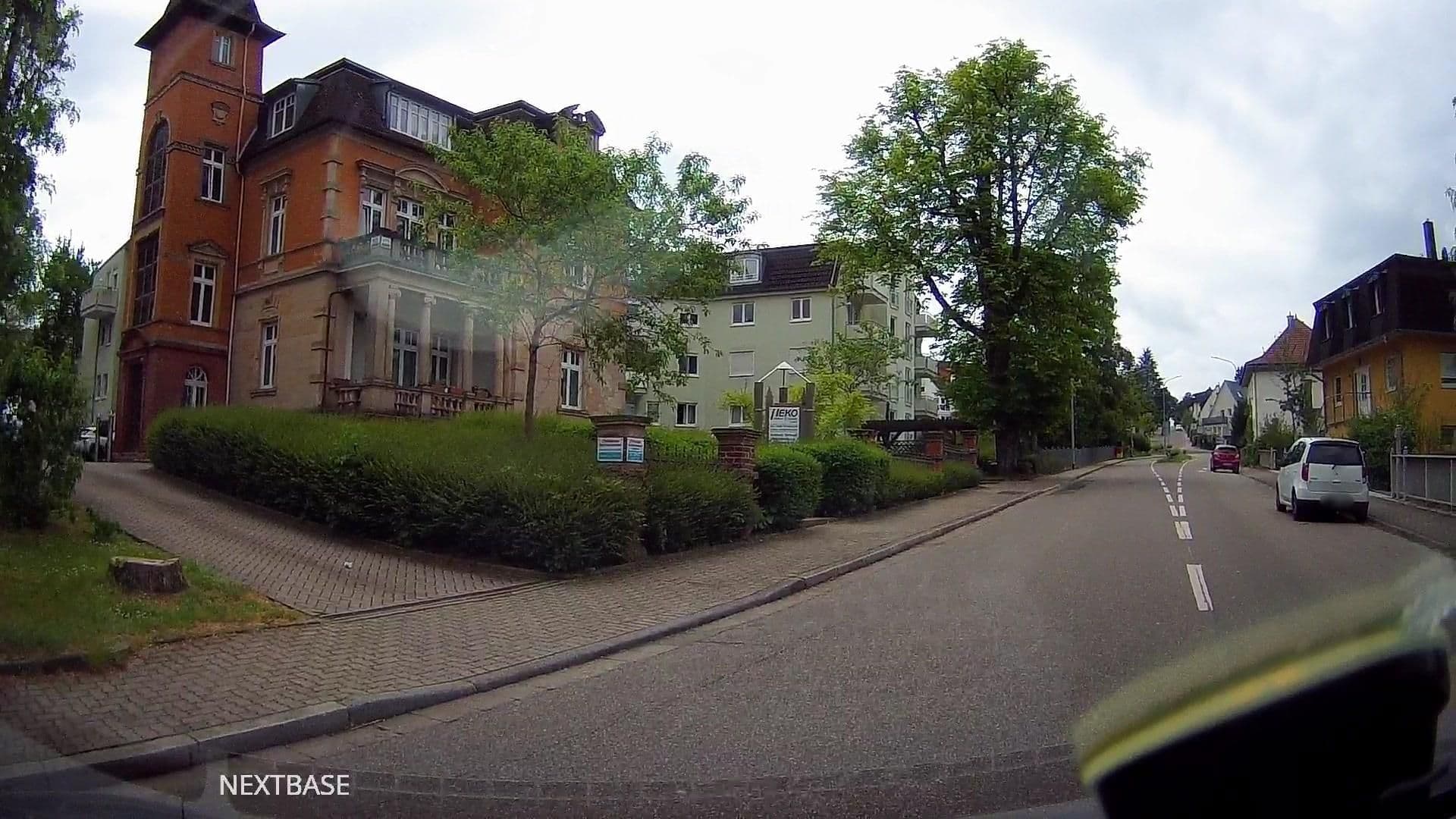 Street view near Pension Haus Rita, Bad Bergzabern — © derlipper (CC BY-SA · Mapillary)