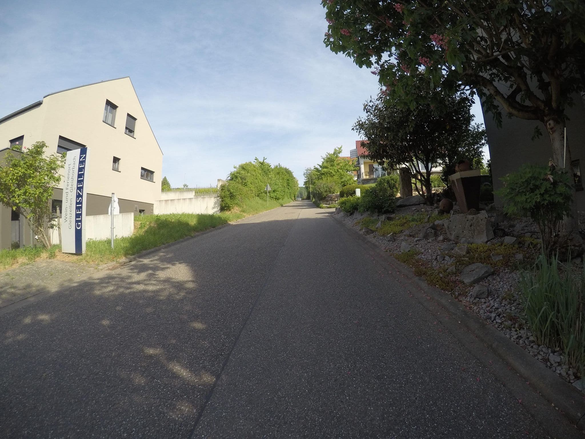 Street view near Villa Mandelblüte, Klingenmünster — © mfa (CC BY-SA · Mapillary)
