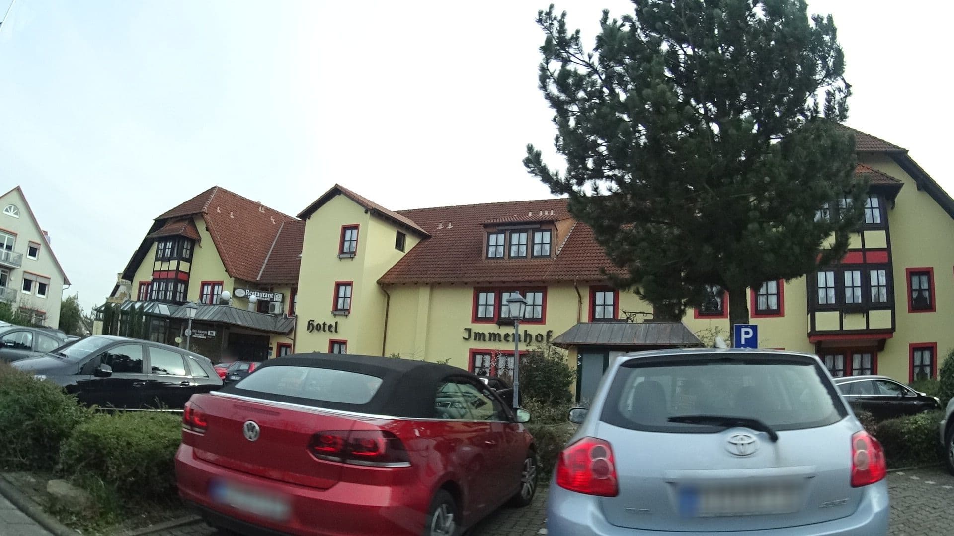 Street view near Hotel Residenz Immenhof, Maikammer — © ramap (CC BY-SA · Mapillary)