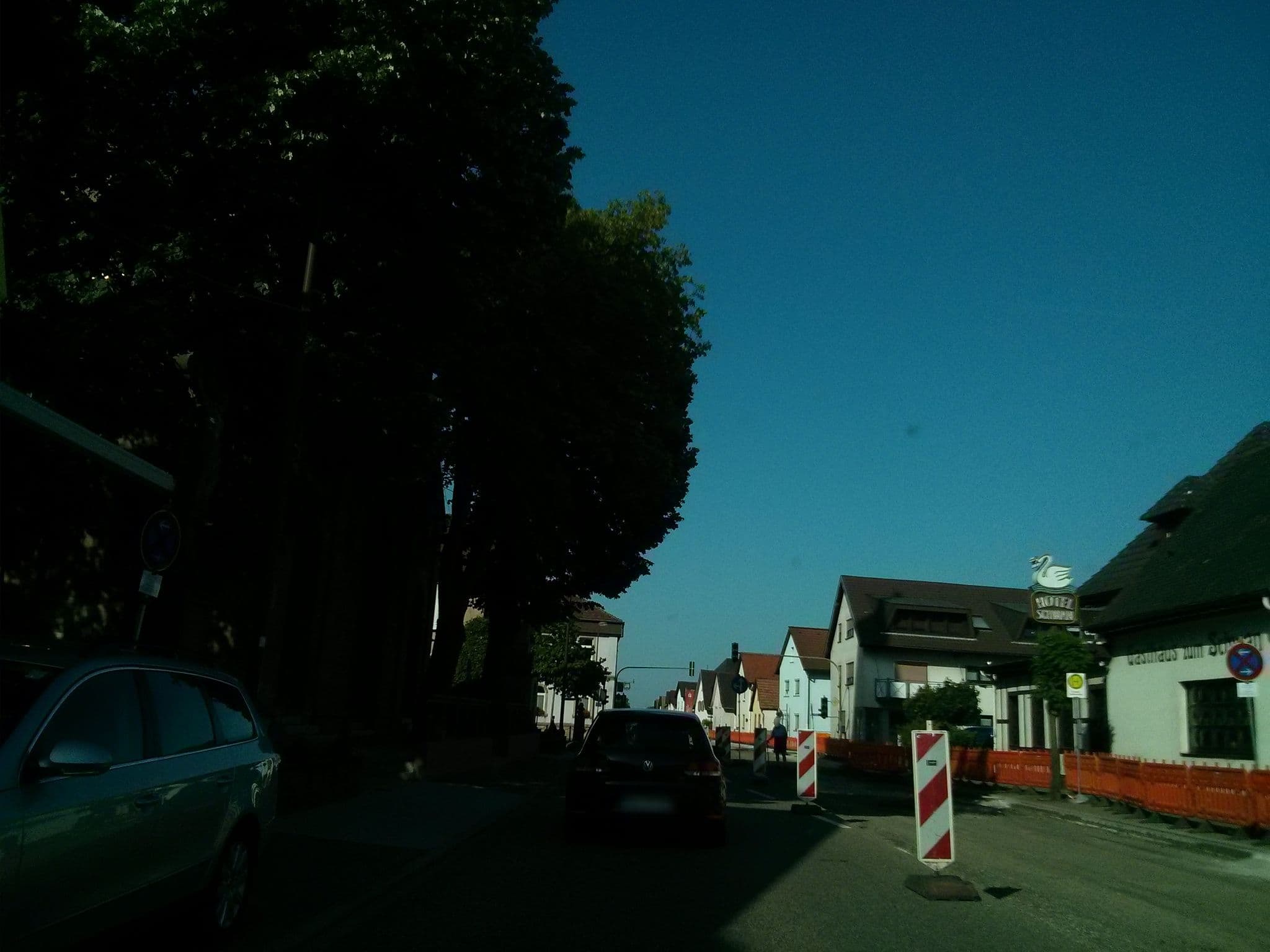 Street view near Zum Schwan, Hügelsheim — © floscher (CC BY-SA · Mapillary)