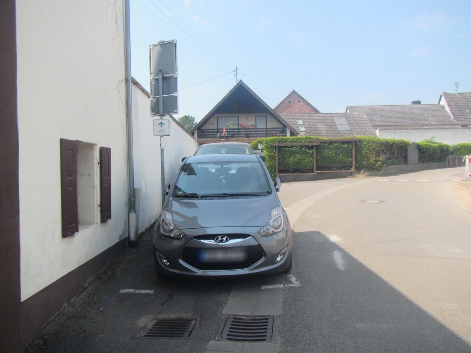 Street view near Winkler Hildegard Gästehaus, Bad Bergzabern — © VIA_TZ (CC BY-SA · Mapillary)