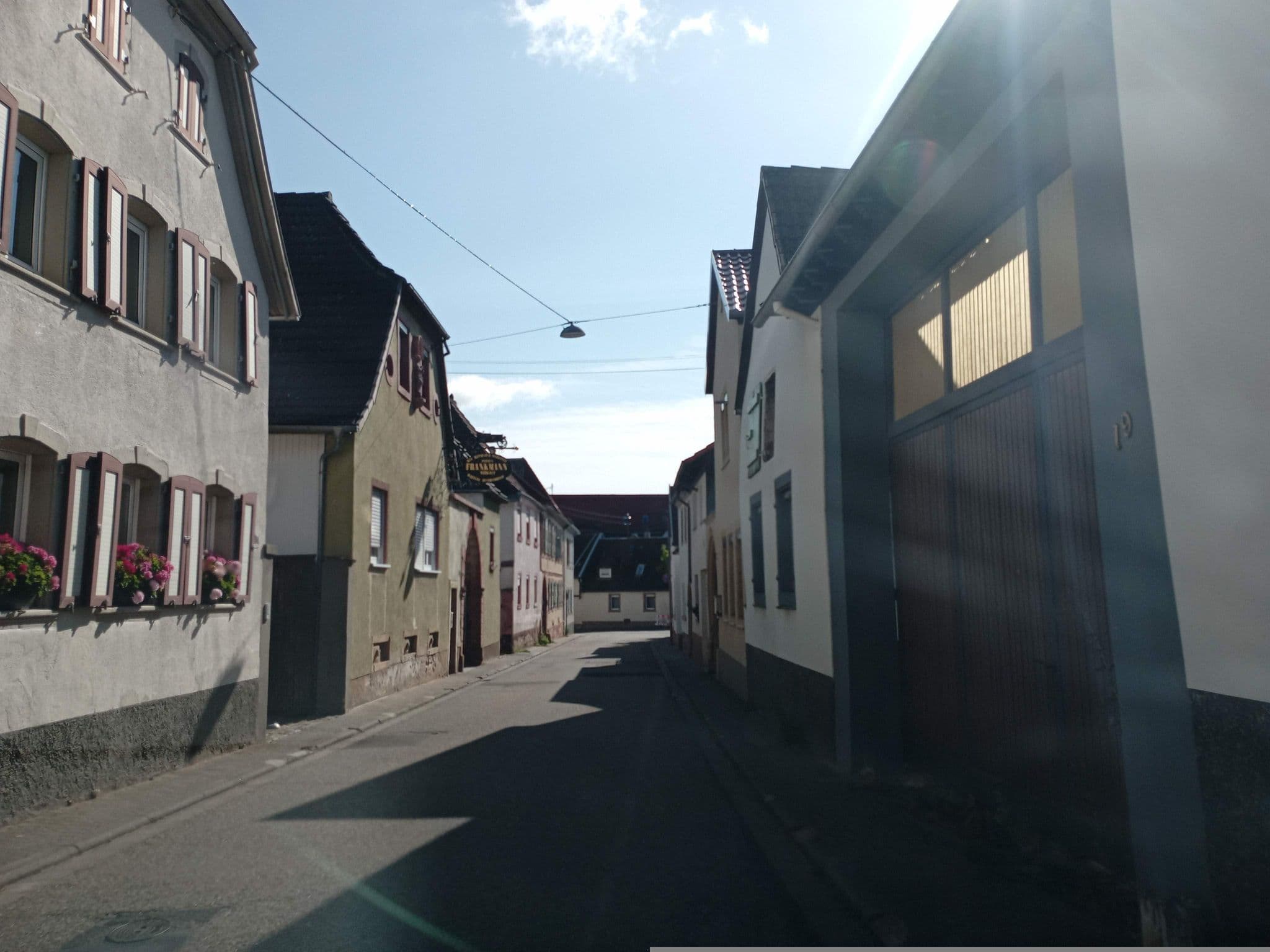 Street view near Mandelhöhe, Maikammer — © atze02 (CC BY-SA · Mapillary)