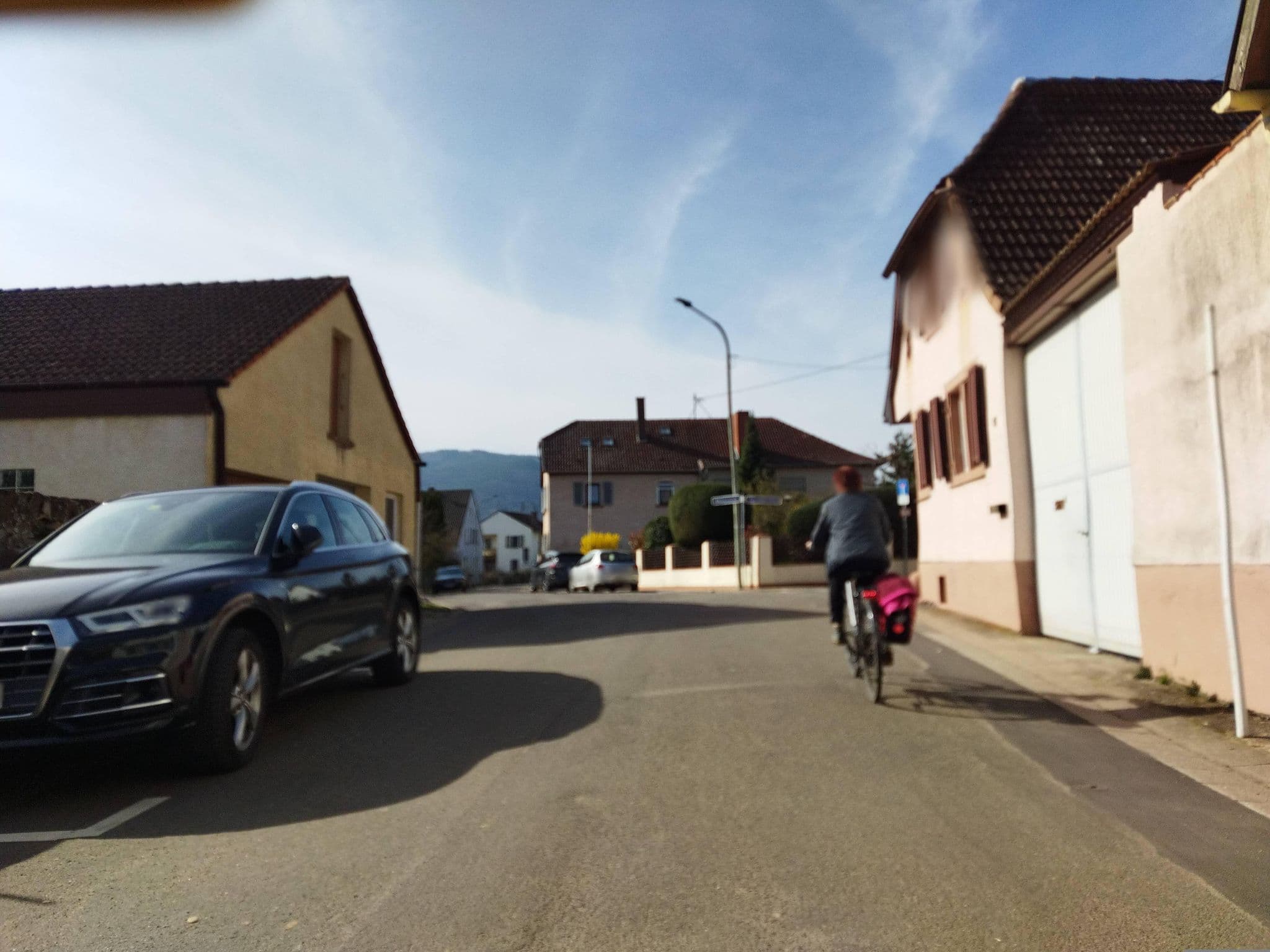Street view near Madeleine Herbst, Rhodt unter Rietburg — © changchun1 (CC BY-SA · Mapillary)