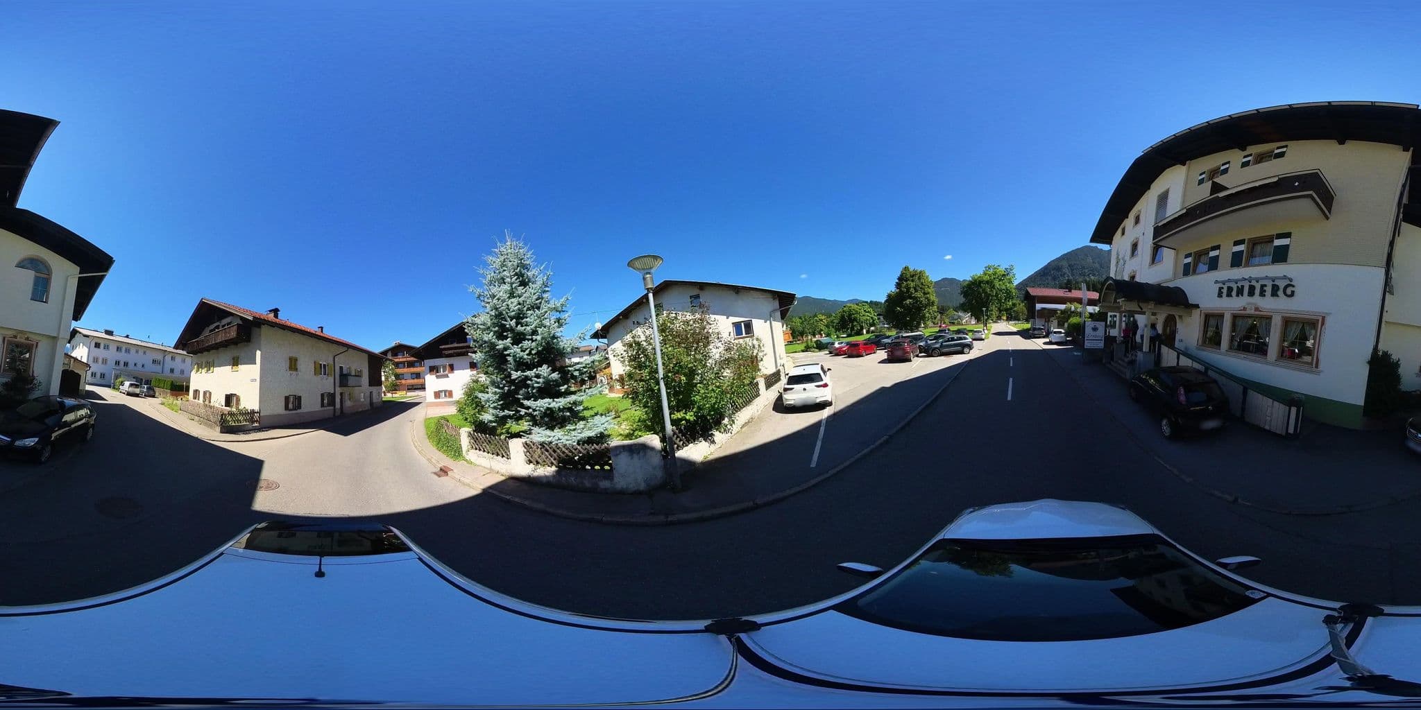 Street view near Alpenhotel Ernberg, Breitenwang — © osmplus_org (CC BY-SA · Mapillary)