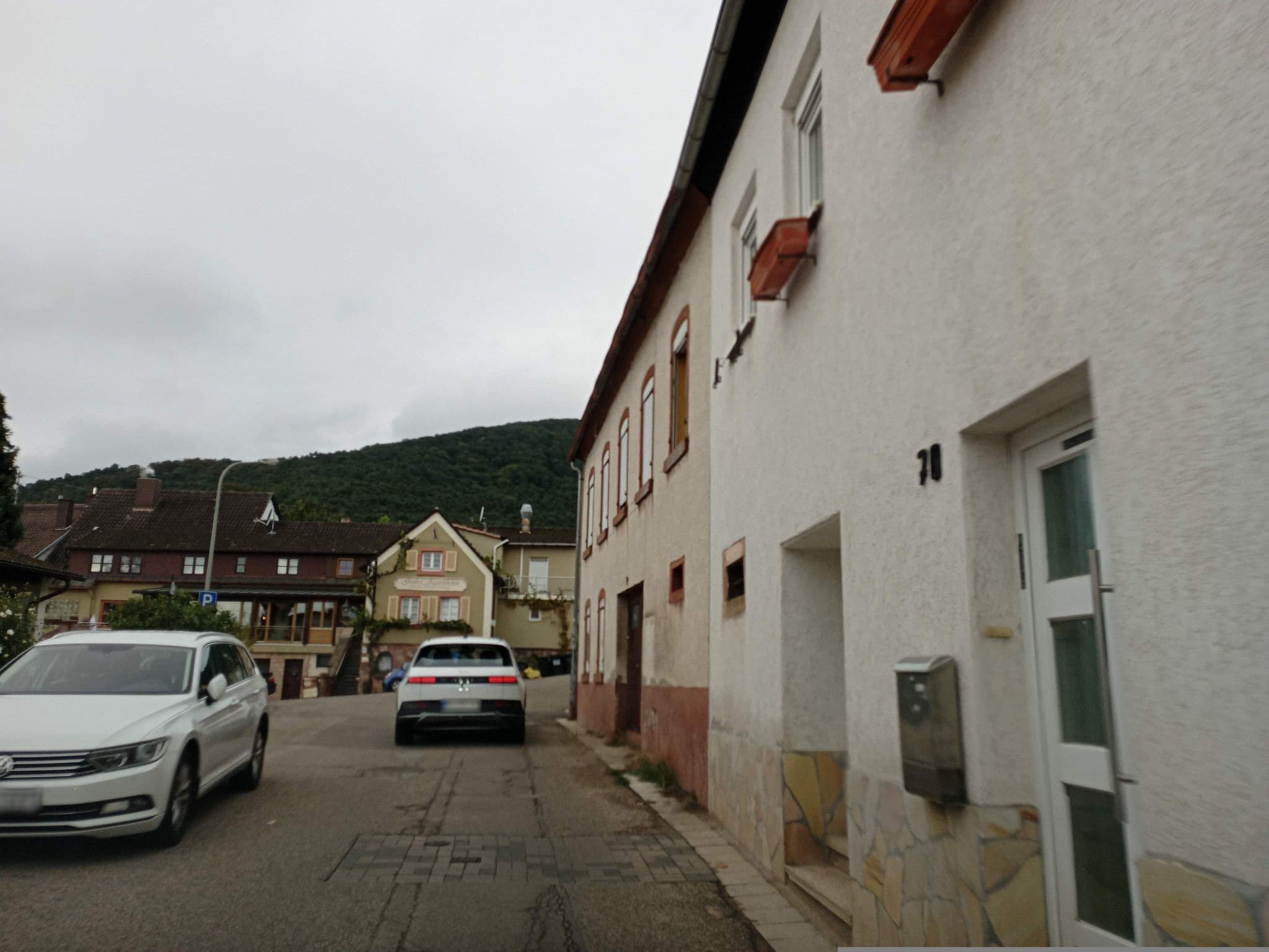 Street view near Ferienhaus Weinhäusel, Maikammer — © atze02 (CC BY-SA · Mapillary)