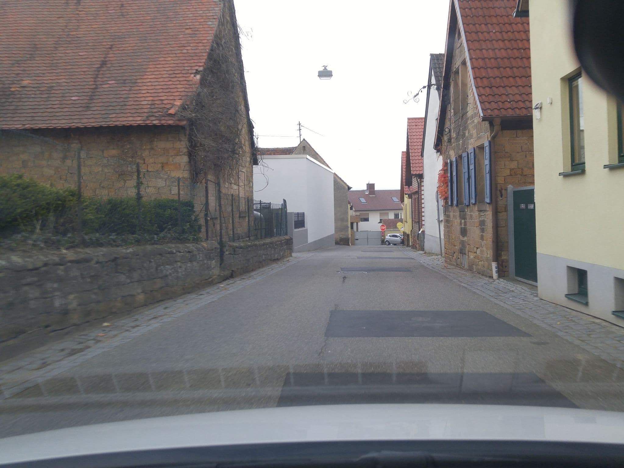 Street view near Winzerhaus Frankweiler, Siebeldingen — © changchun1 (CC BY-SA · Mapillary)