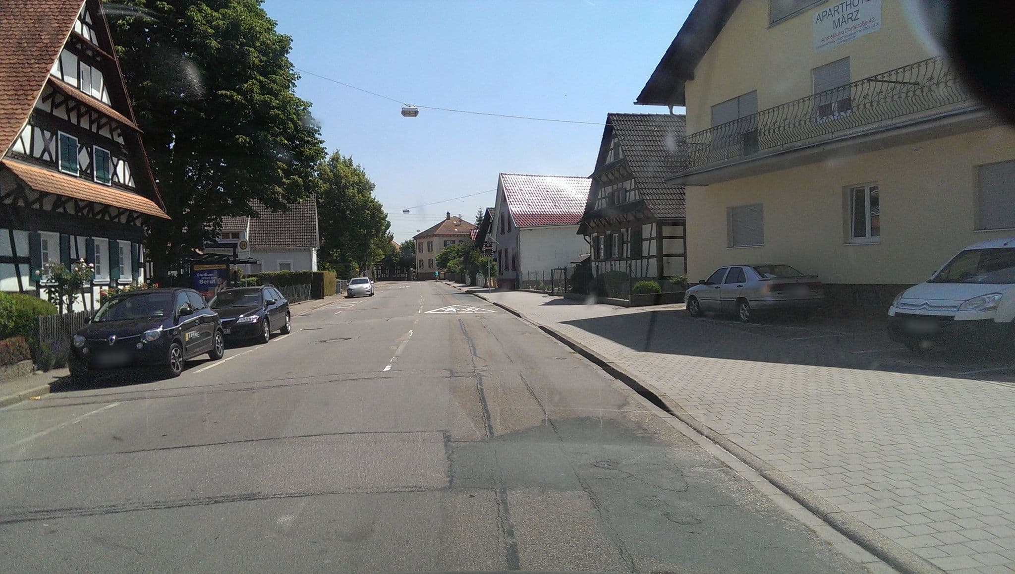 Street view near Aparthotel März, Iffezheim — © bufonto (CC BY-SA · Mapillary)