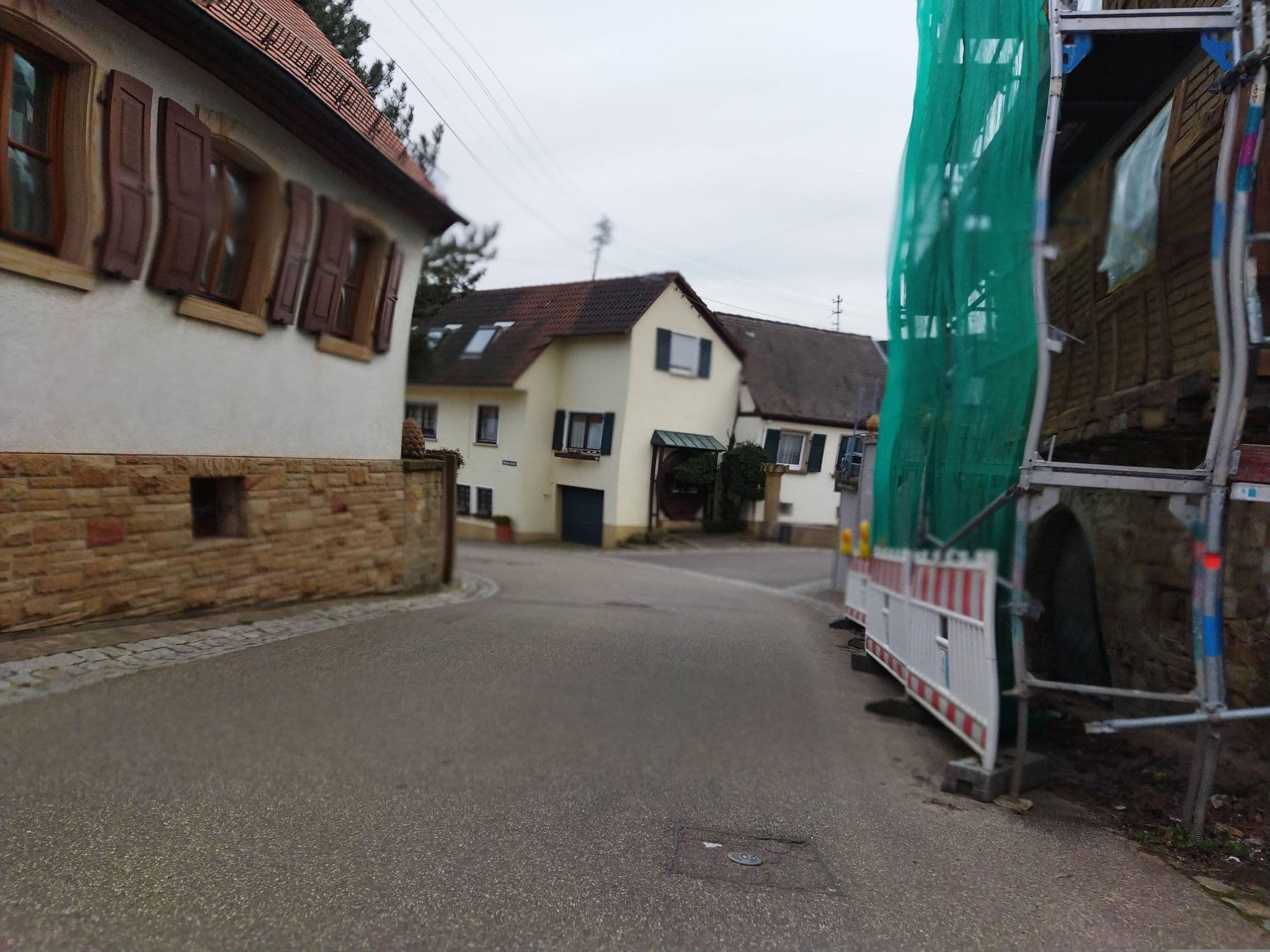 Street view near einfache FerienMonteurwohnung mit WLAN und Netflix und Samsung PAD, Albersweiler — © changchun1 (CC BY-SA · Mapillary)