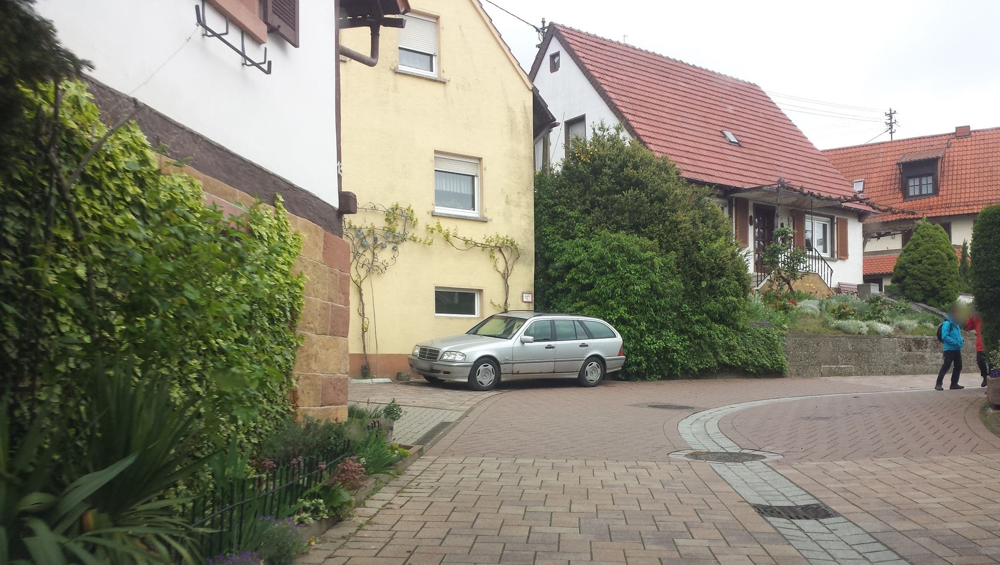 Street view near Pension Rebstöckel, Schweigen-Rechtenbach — © wegavision (CC BY-SA · Mapillary)