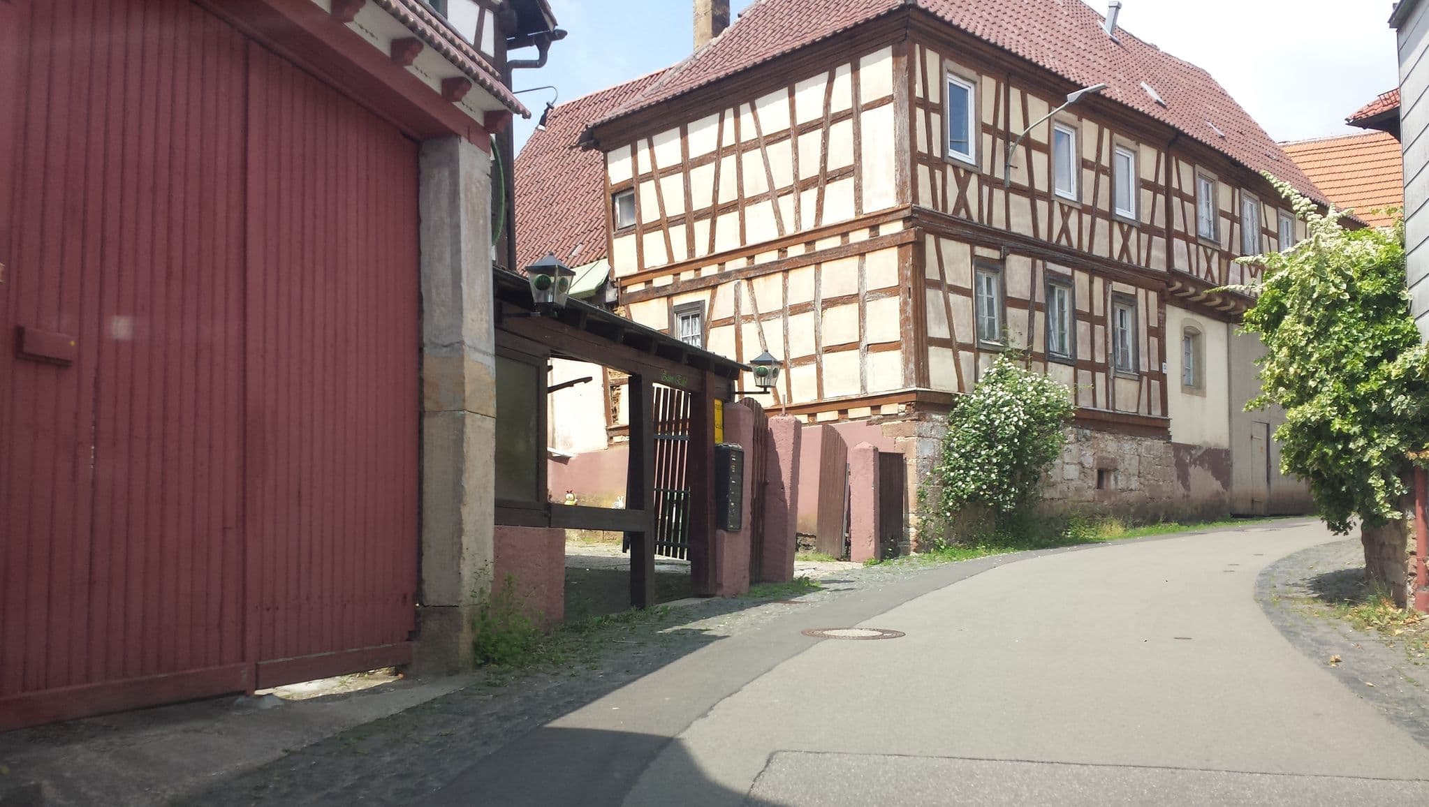 Street view near Sambachhaus, Klingenmünster — © wegavision (CC BY-SA · Mapillary)