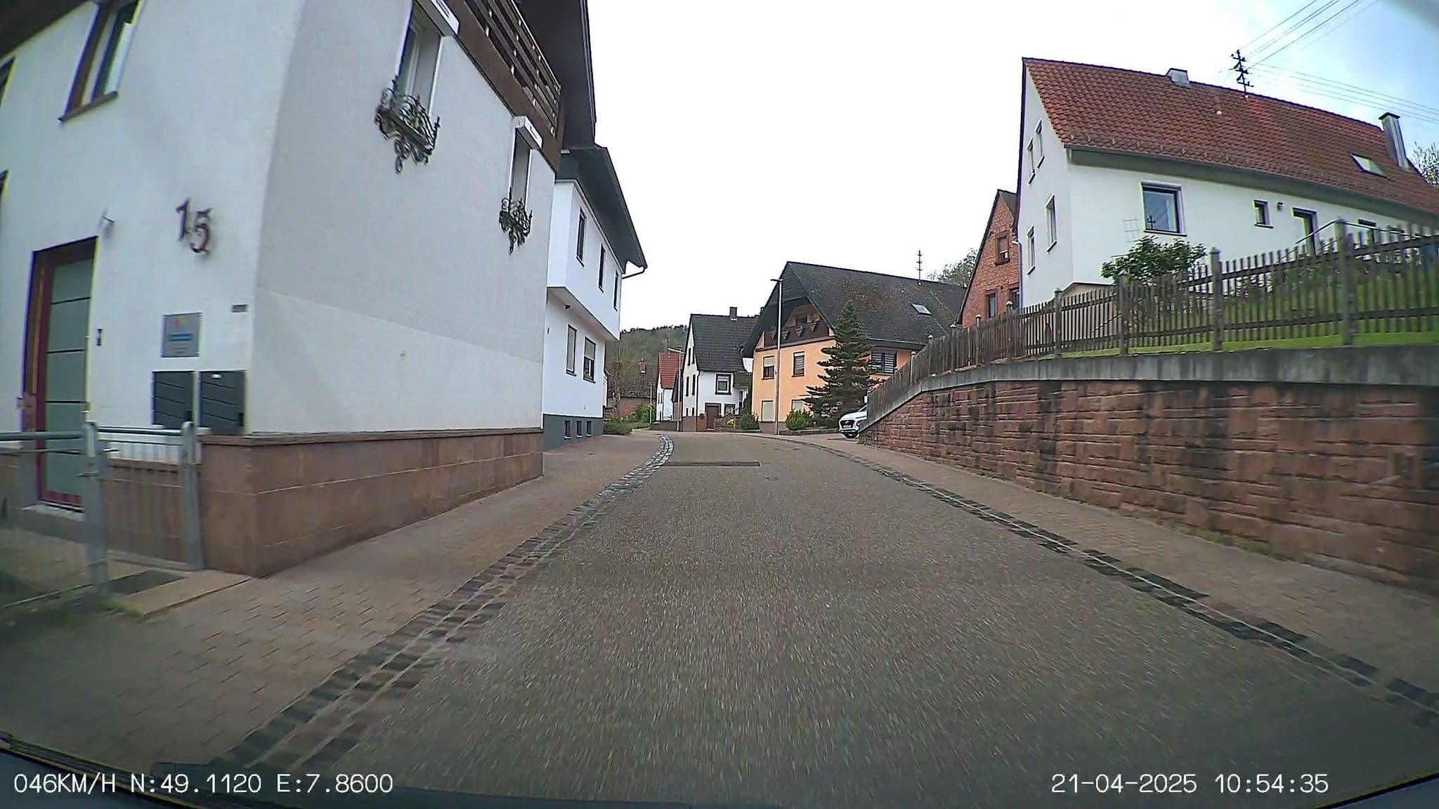 Street view near Pension Stöbener Oskar, Busenberg — © heetENkoel (CC BY-SA · Mapillary)