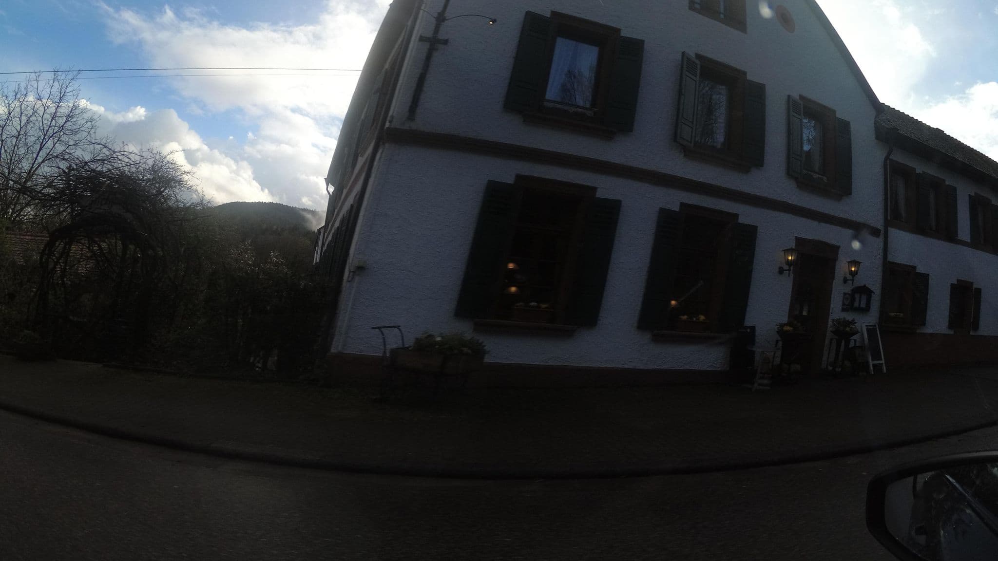 Street view near Waldrestaurant St. Germanshof, Schweigen-Rechtenbach — © teddy73 (CC BY-SA · Mapillary)