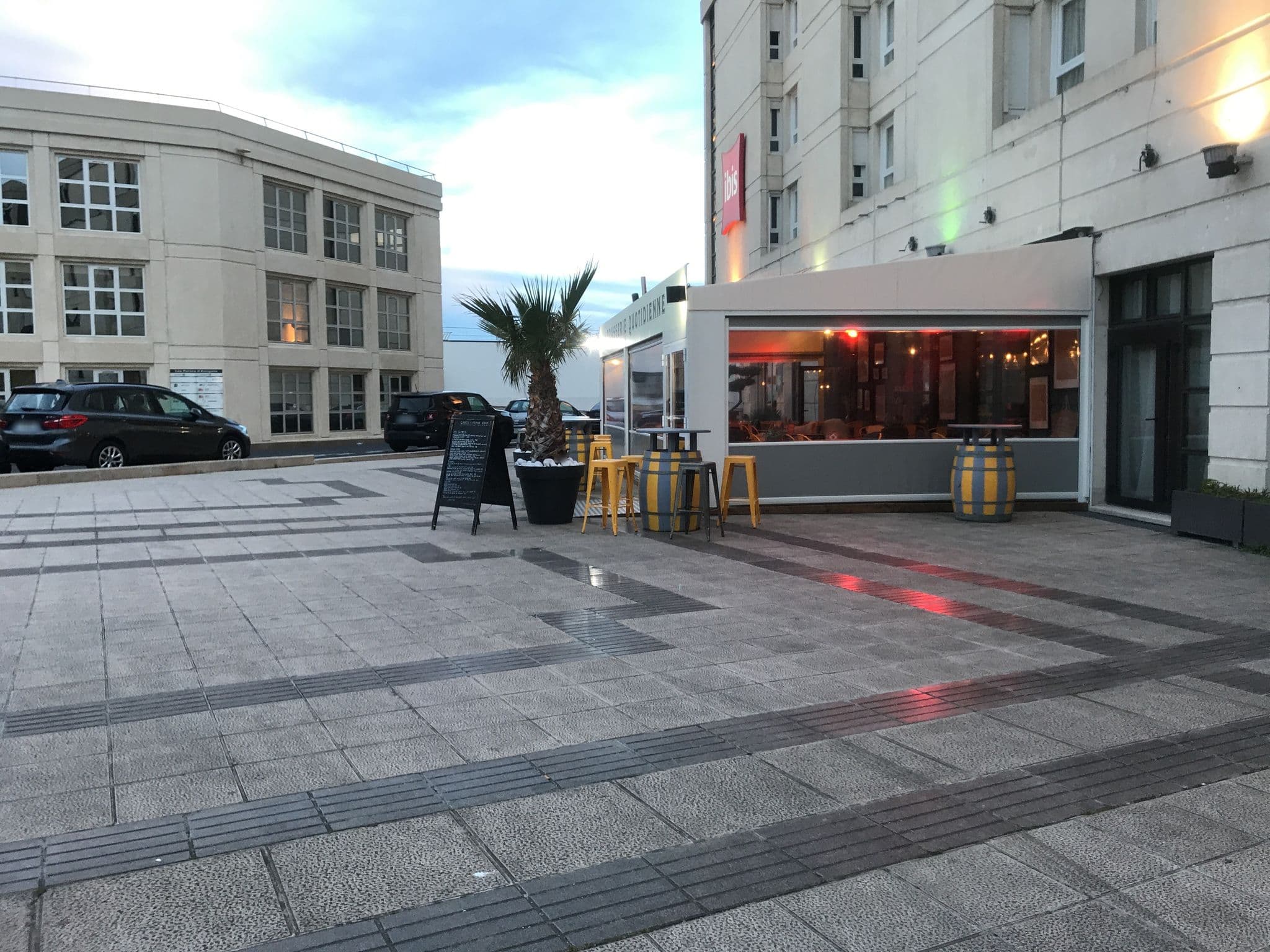 Street view near IBIS Montpellier Centre Polygone, Montpellier — © miguel_andrade (CC BY-SA · Mapillary)