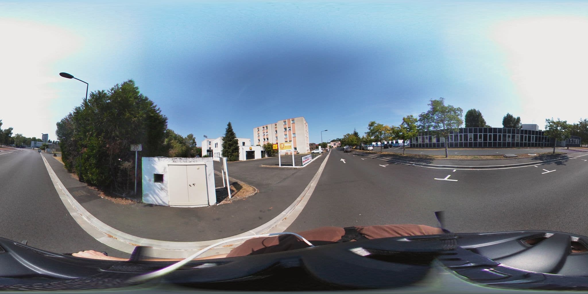Street view near P'tit Déj Hôtel, Saint-Avertin — © monsieur_a (CC BY-SA · Mapillary)