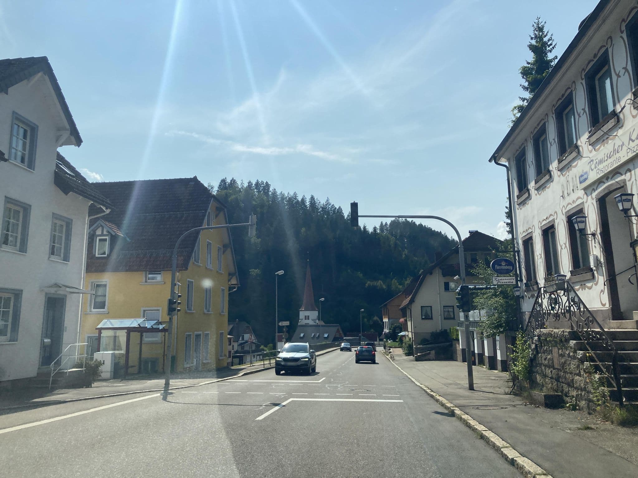 Street view near Hotel & Restaurant Römischer Kaiser, Triberg — © tasmaniadevil (CC BY-SA · Mapillary)