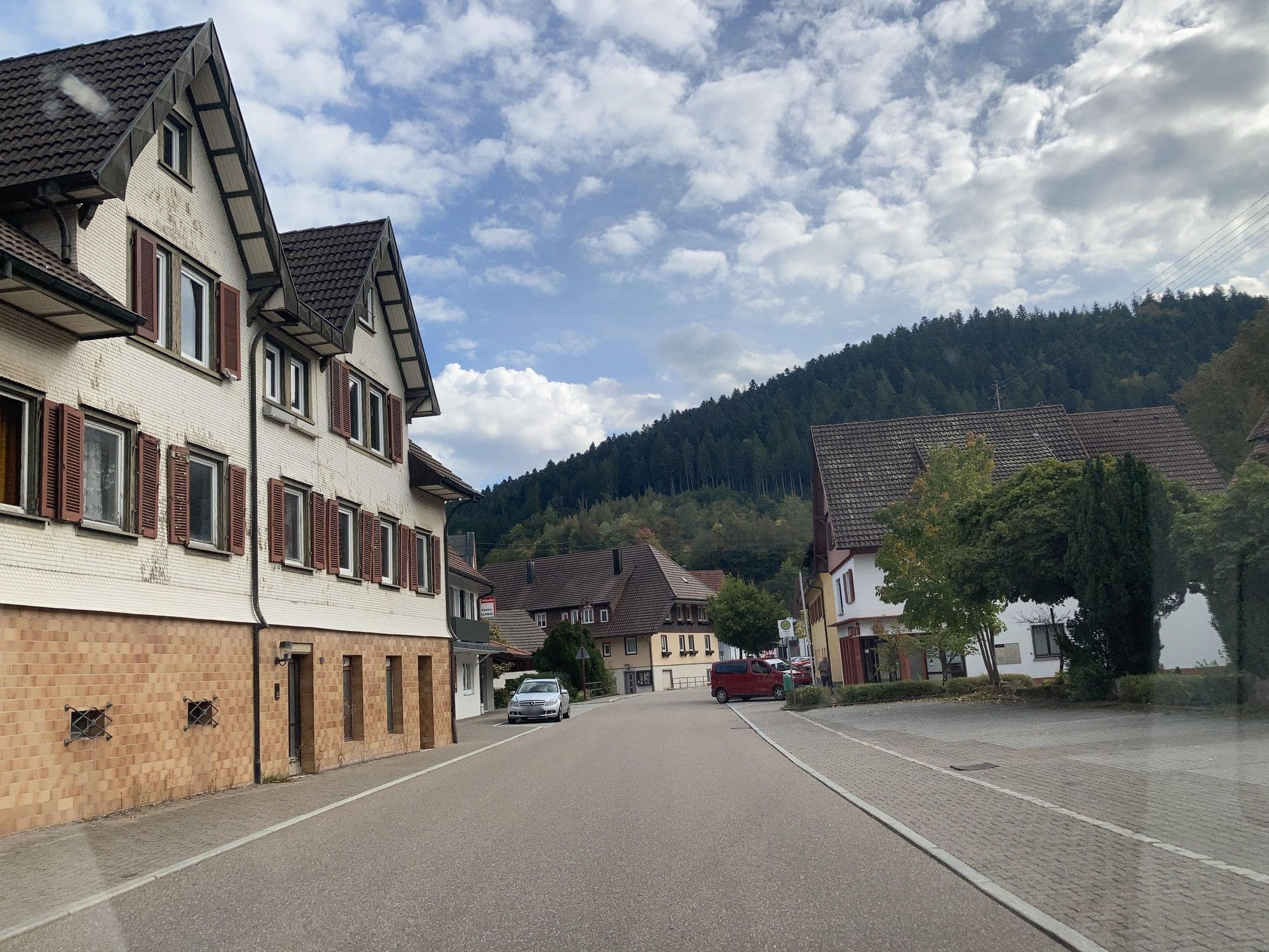 Street view near Zimmer 22, Hotel-Restaurant Sonne, Schenkenzell — © tasmaniadevil (CC BY-SA · Mapillary)