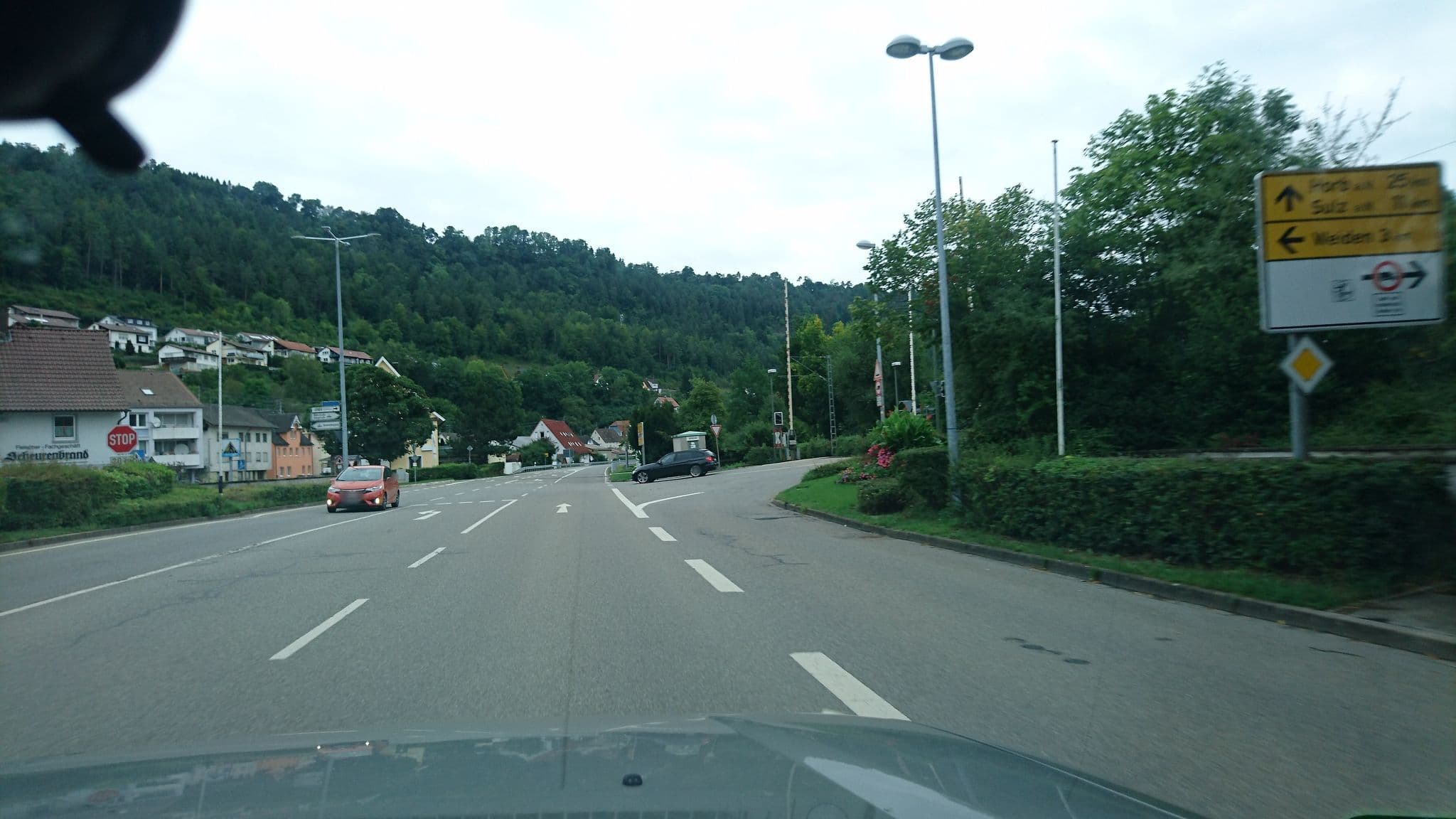 Street view near Gästehaus Krone, Oberndorf — © voschix (CC BY-SA · Mapillary)
