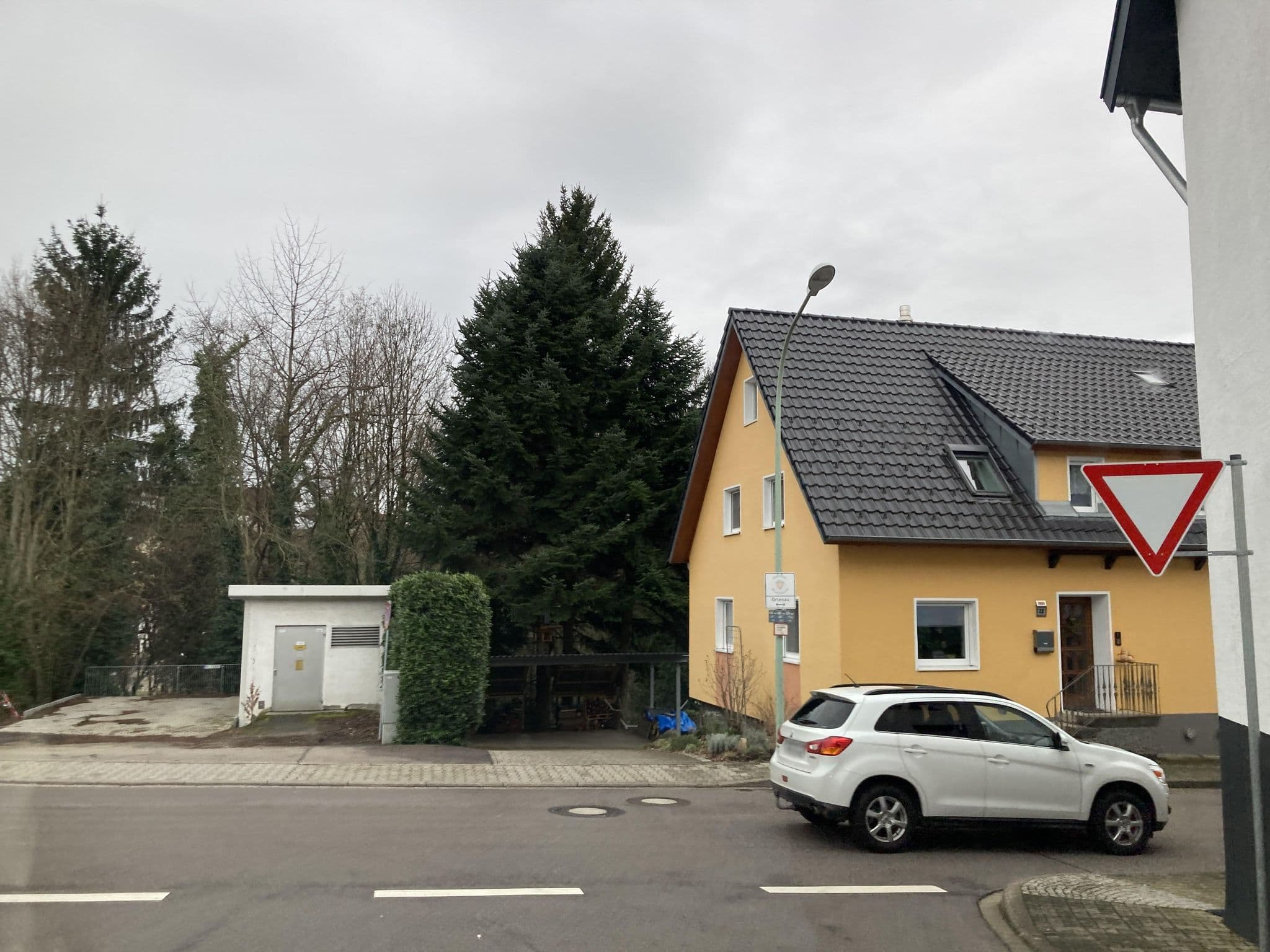 Street view near Hotel Seiler, Lauf — © tasmaniadevil (CC BY-SA · Mapillary)
