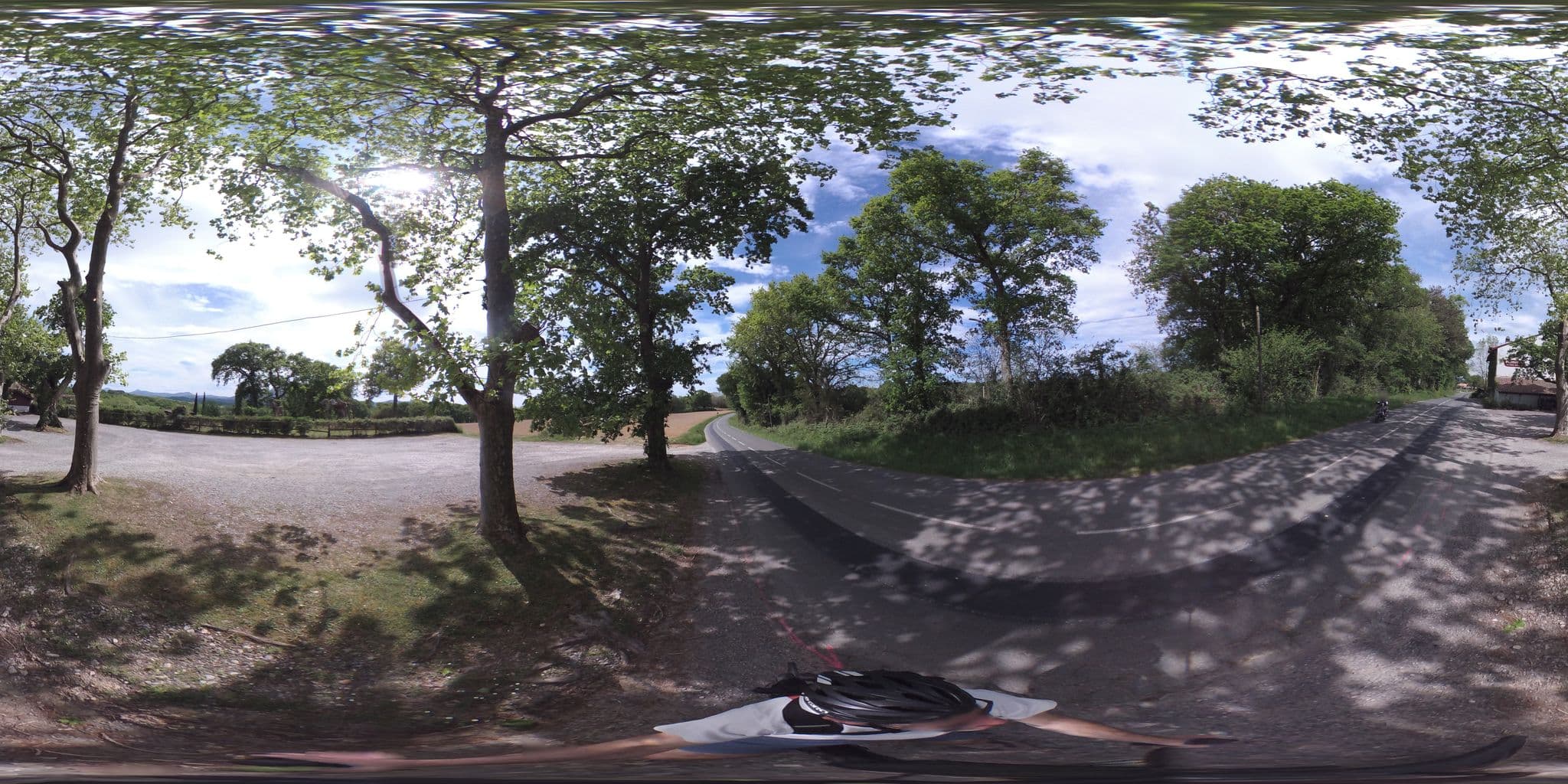 Street view near La ferme Ostalapia, Ahetze — © geovelo (CC BY-SA · Mapillary)