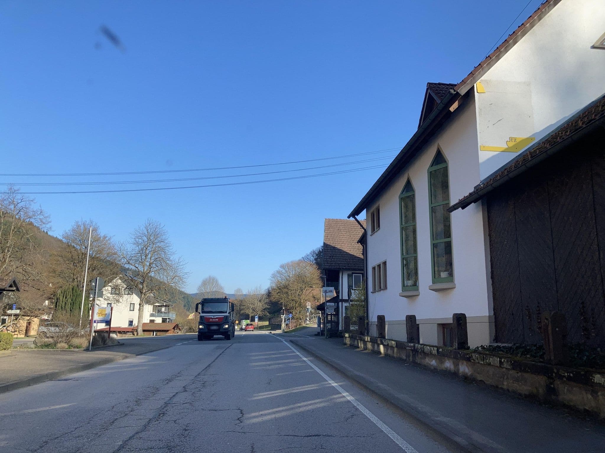 Street view near Gasthof zum Pflug, Schiltach — © tasmaniadevil (CC BY-SA · Mapillary)