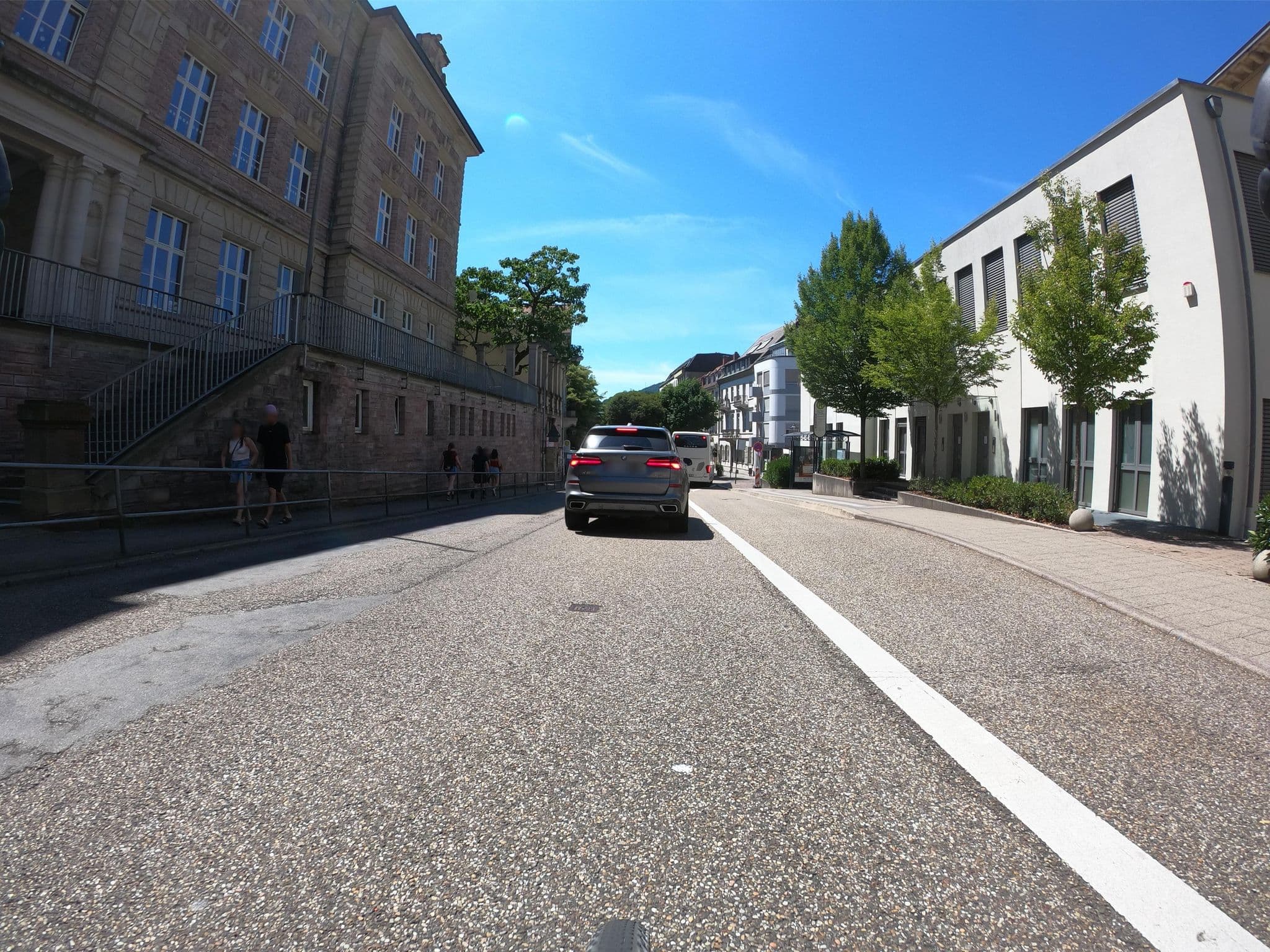 Street view near Aqua Aurelia ~ 402, Baden-Baden — © bittelwangen (CC BY-SA · Mapillary)