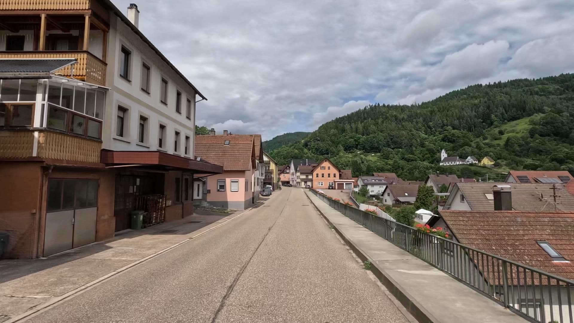 Street view near Hotel Holdereck, Forbach — © bct (CC BY-SA · Mapillary)