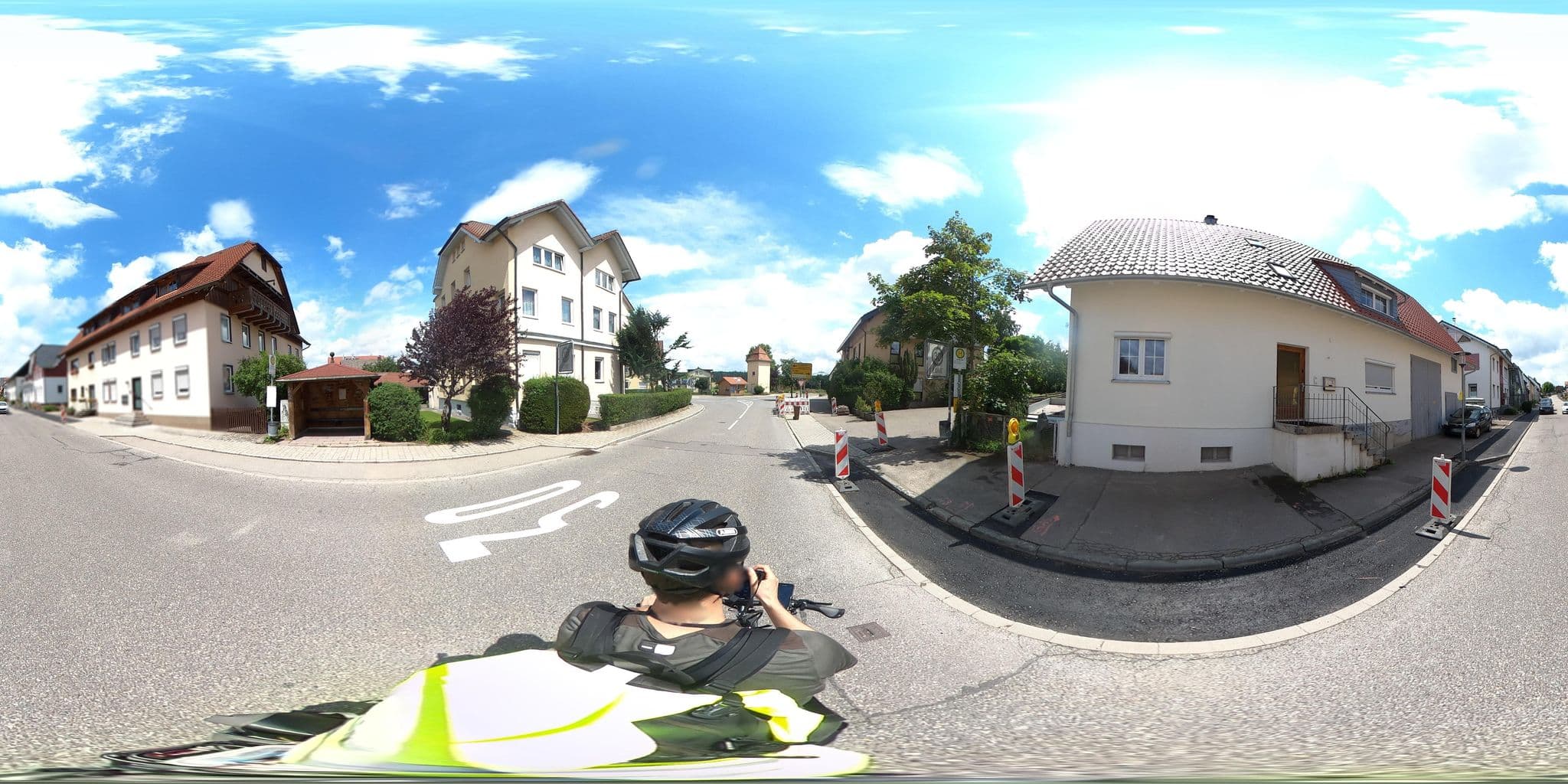 Street view near Krone Gästehaus Inh. B. Kurz, Mönchweiler — © RadNETZ (CC BY-SA · Mapillary)