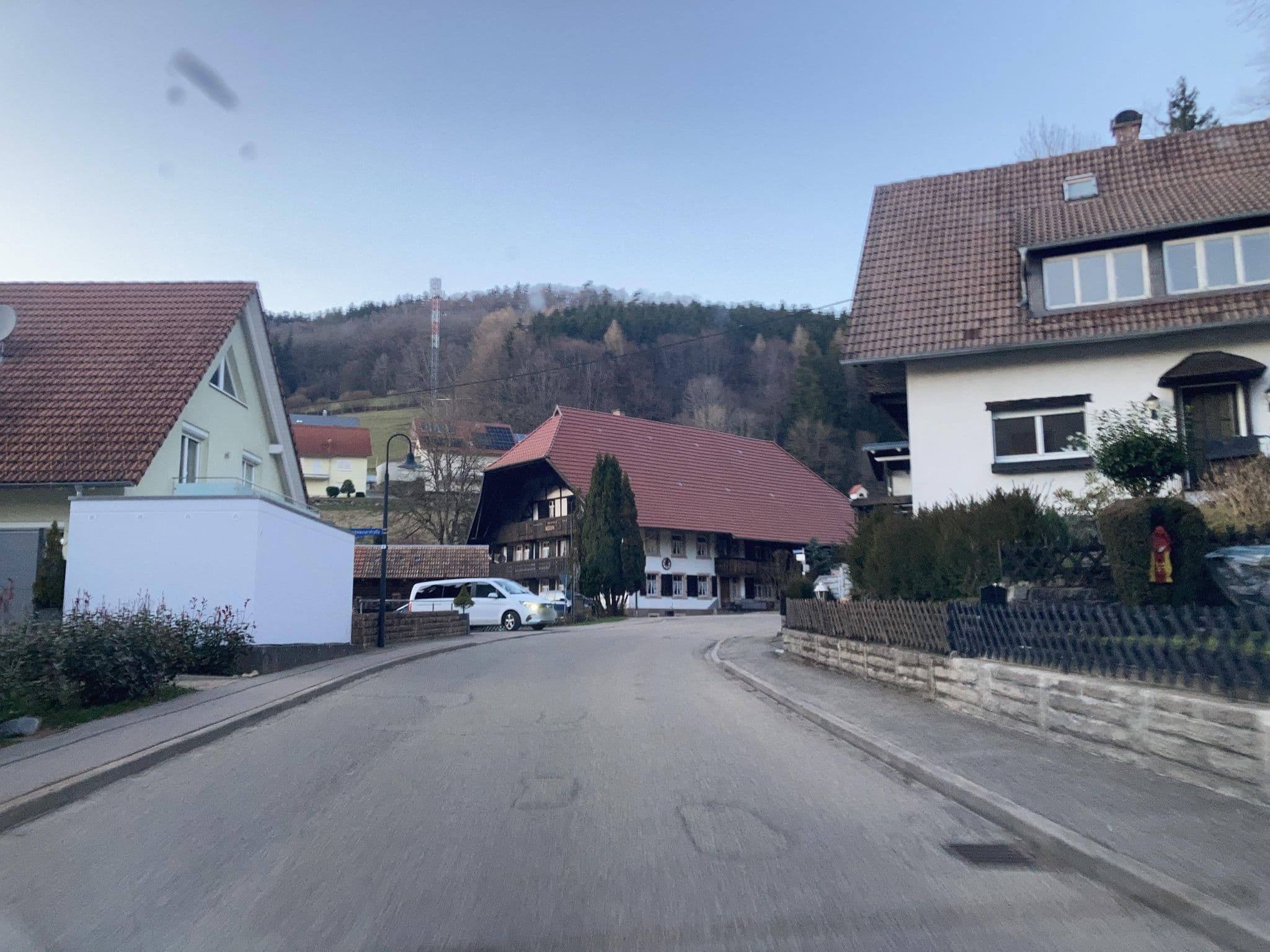 Street view near Pension Weber, Mühlenbach — © tasmaniadevil (CC BY-SA · Mapillary)