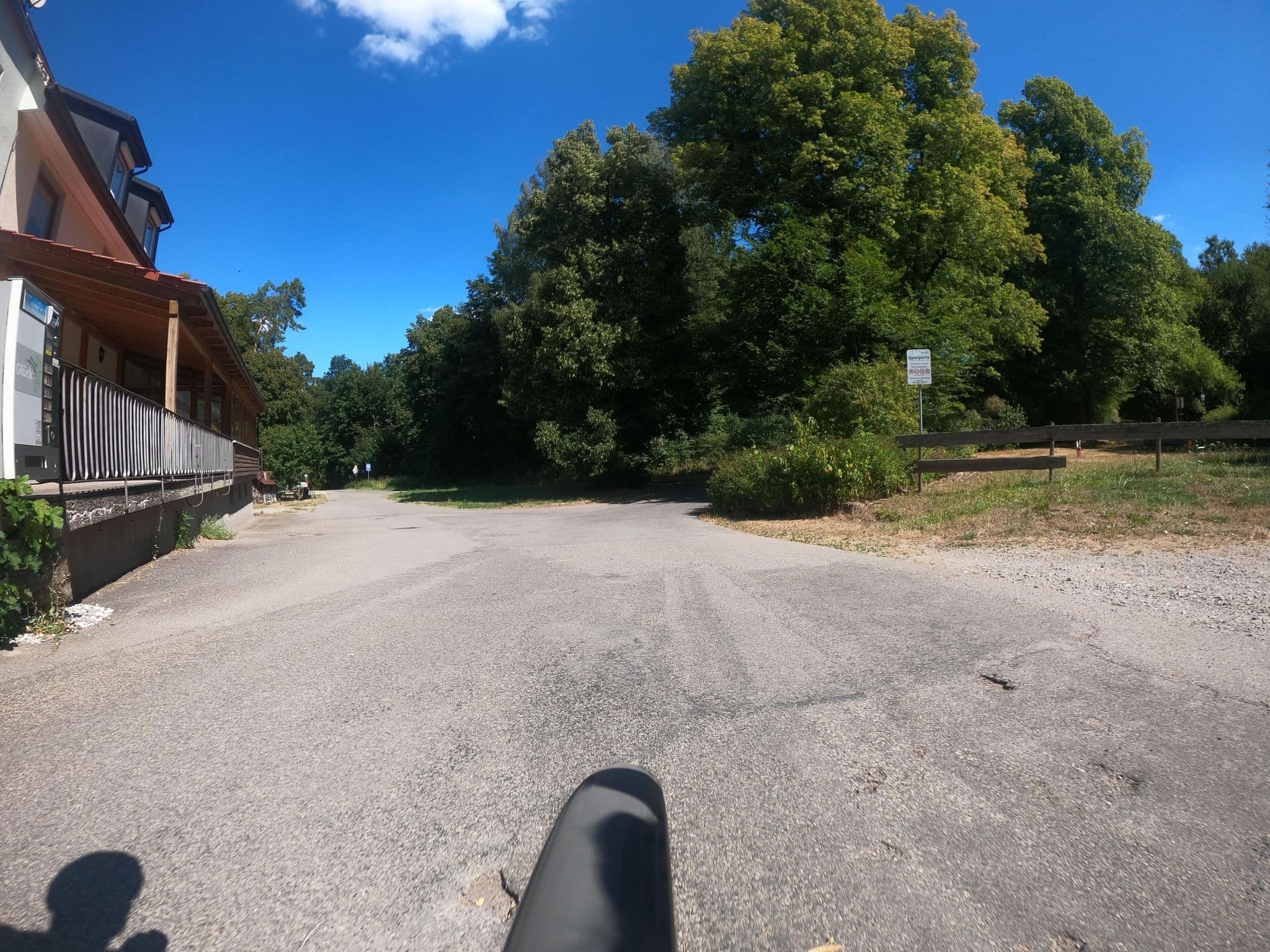 Street view near Berggasthof zum Stockbrunnen, Oberndorf — © plexi32 (CC BY-SA · Mapillary)